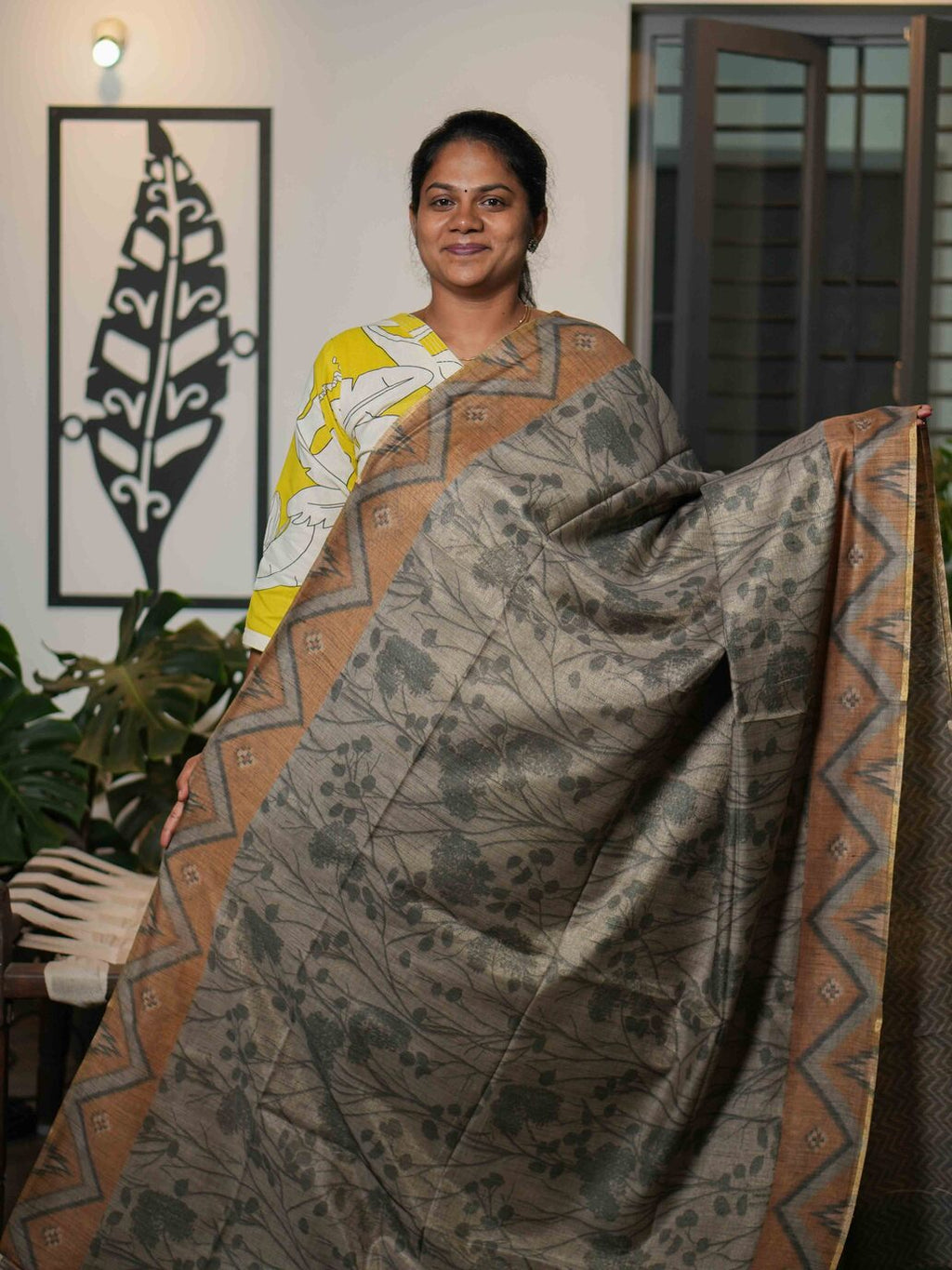 Tissue Bhaswada Sarees Signature Elegance / SKU212 – 5