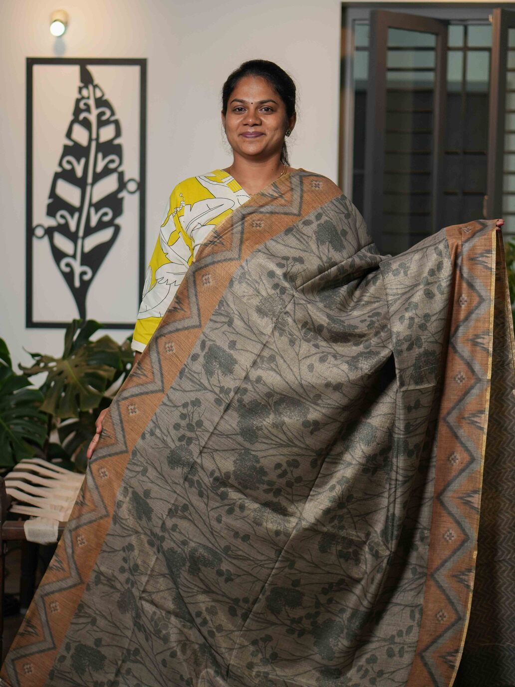 Tissue Bhaswada Sarees Signature Elegance / SKU212 – 5
