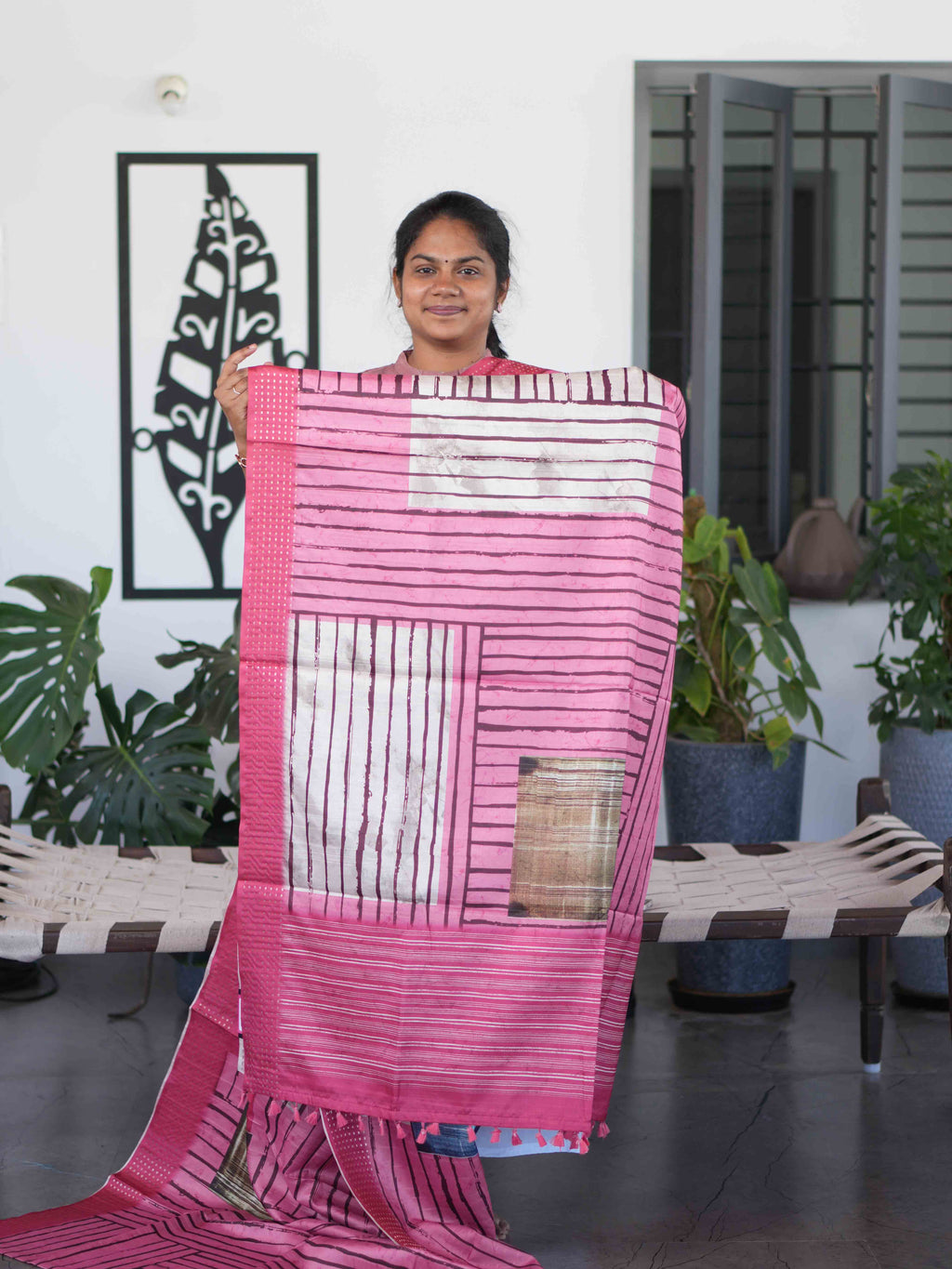 Printed Tussar Sarees Artistic Grace / SKU266 – 1
