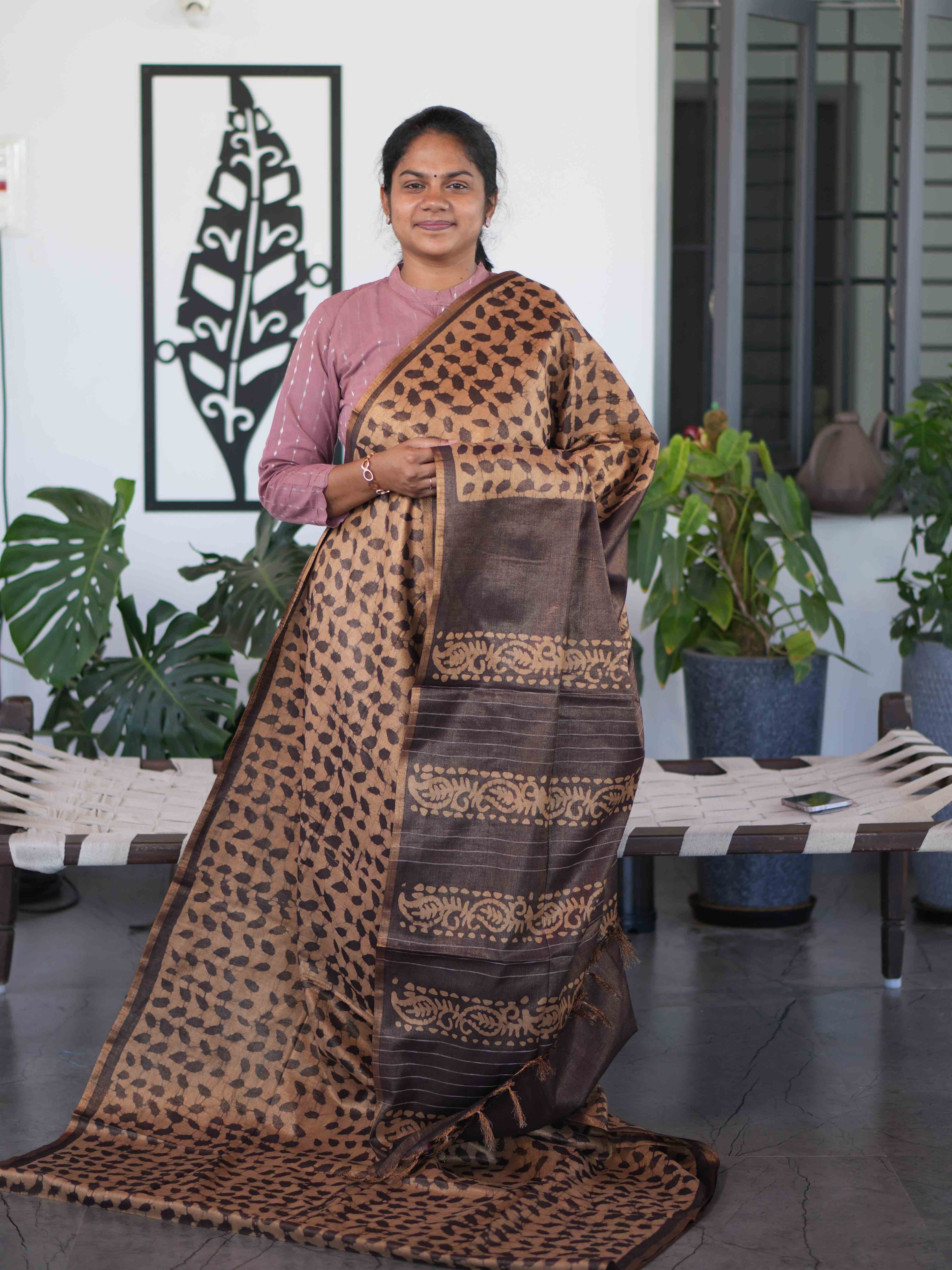 Tissue Staple Tussar Sarees Classic Charm / SKU264 – 3