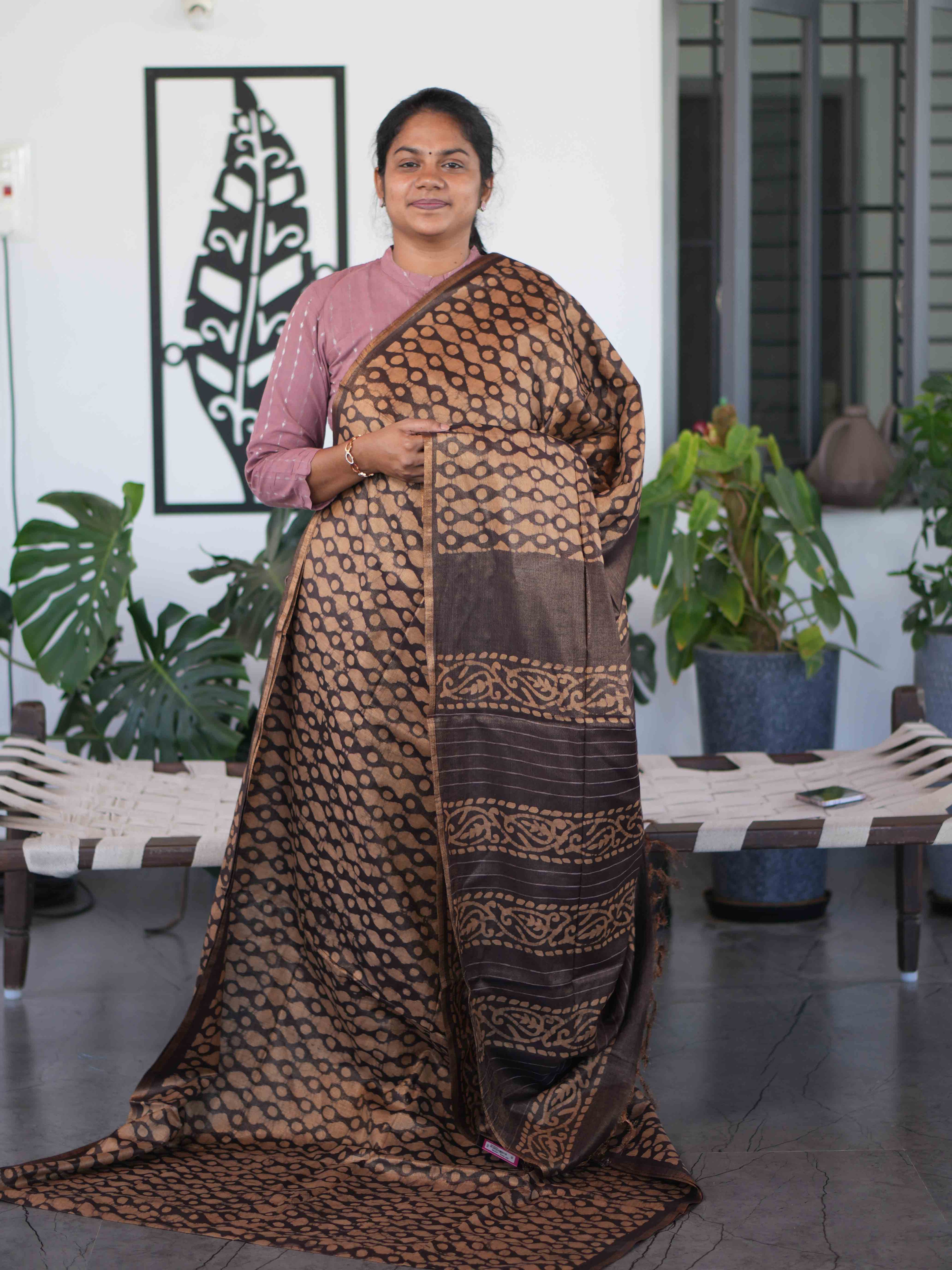 Tissue Staple Tussar Sarees Elegant Radiance / SKU264 – 4