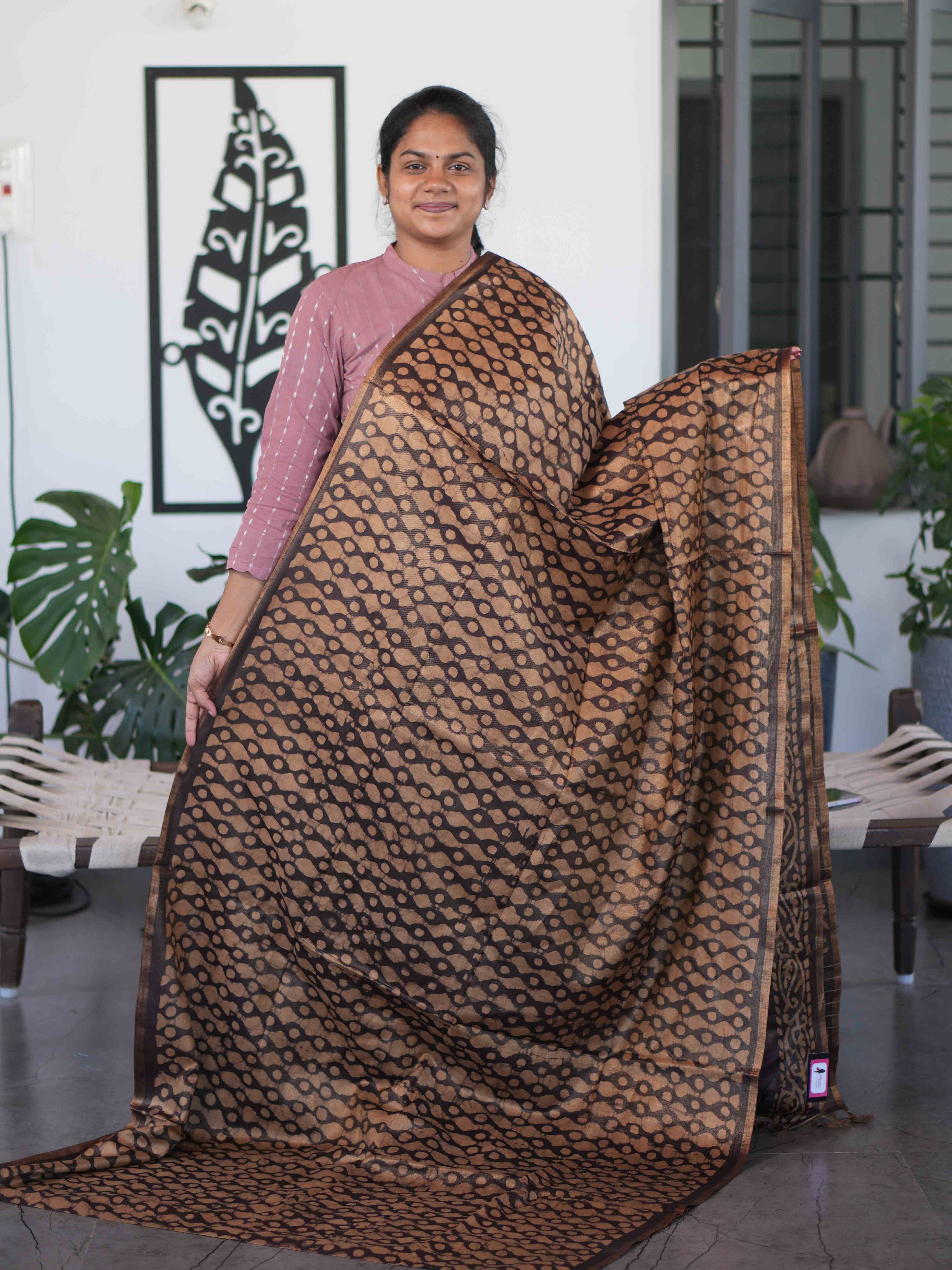 Tissue Staple Tussar Sarees Elegant Radiance / SKU264 – 4