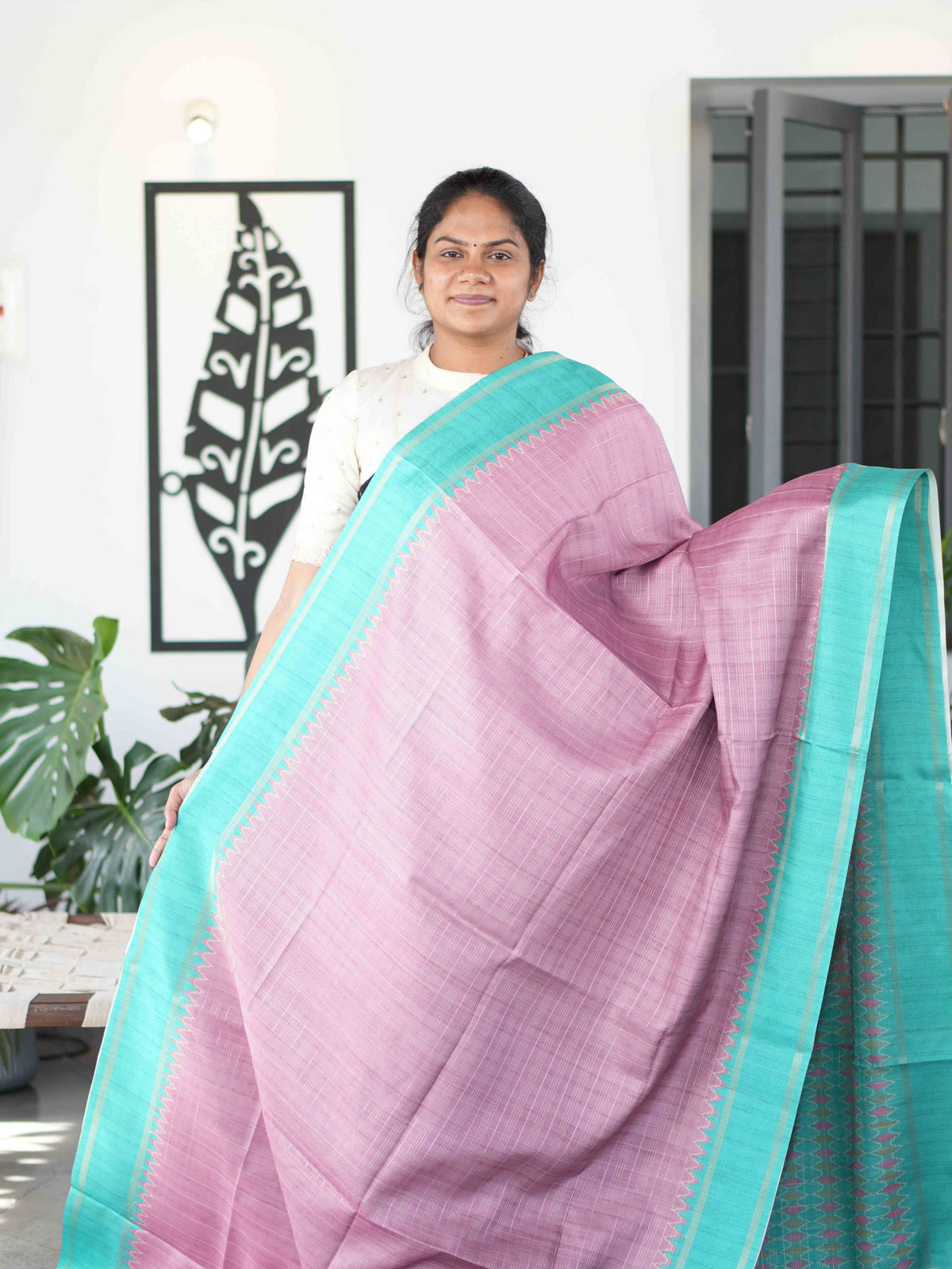 Matka Tussar Sarees Elegant Texture / SKU277 – 3