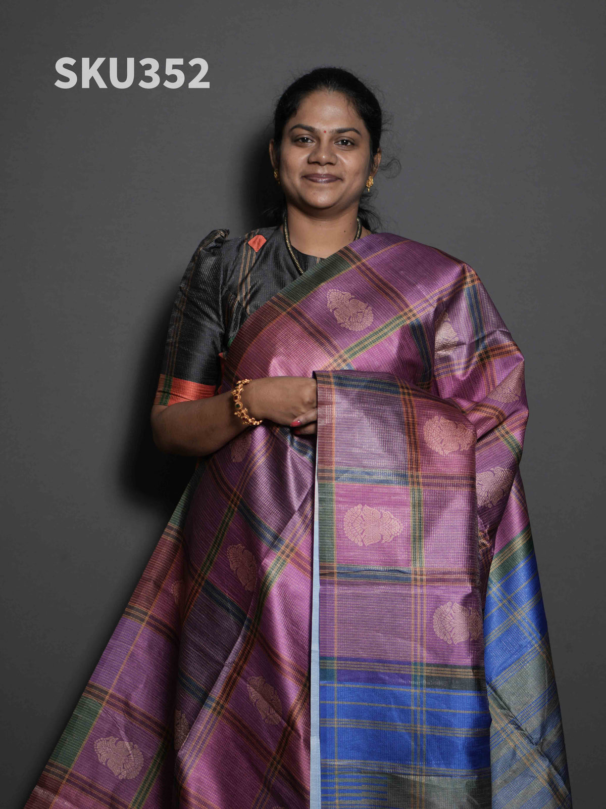 Tissue Chappa Sarees Modern Appeal / SKU352 – 4