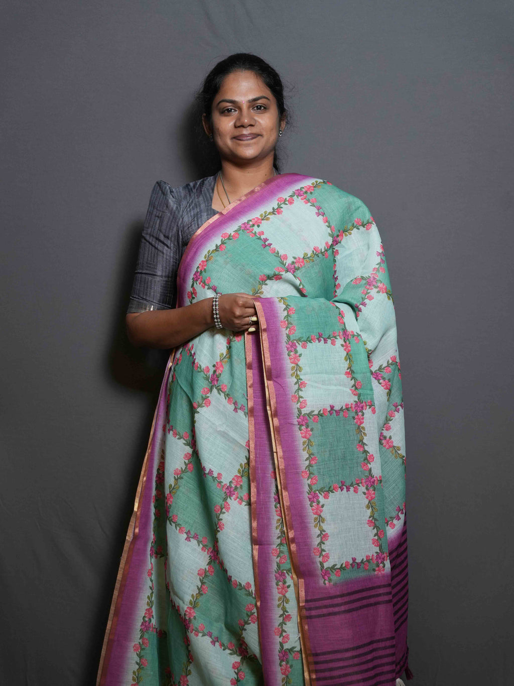 Linen Cotton Sarees Refined Grace / SKU289 – 4