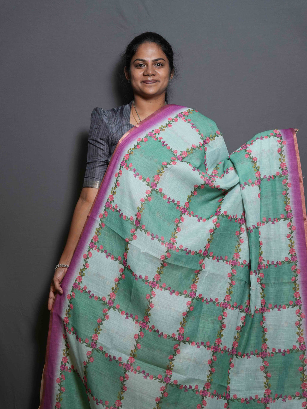 Linen Cotton Sarees Refined Grace / SKU289 – 4