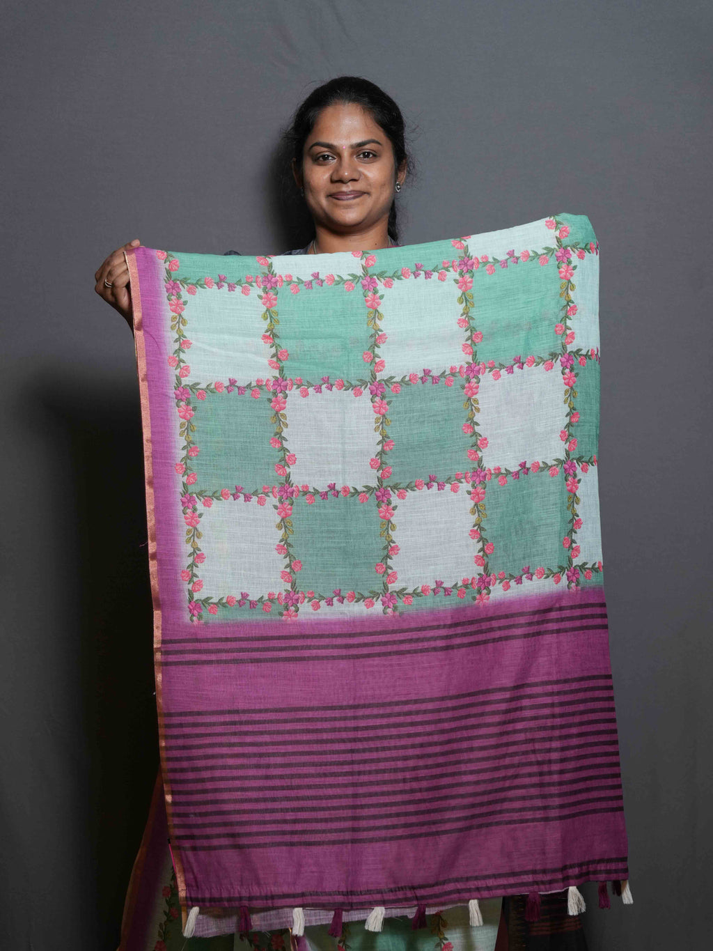 Linen Cotton Sarees Refined Grace / SKU289 – 4
