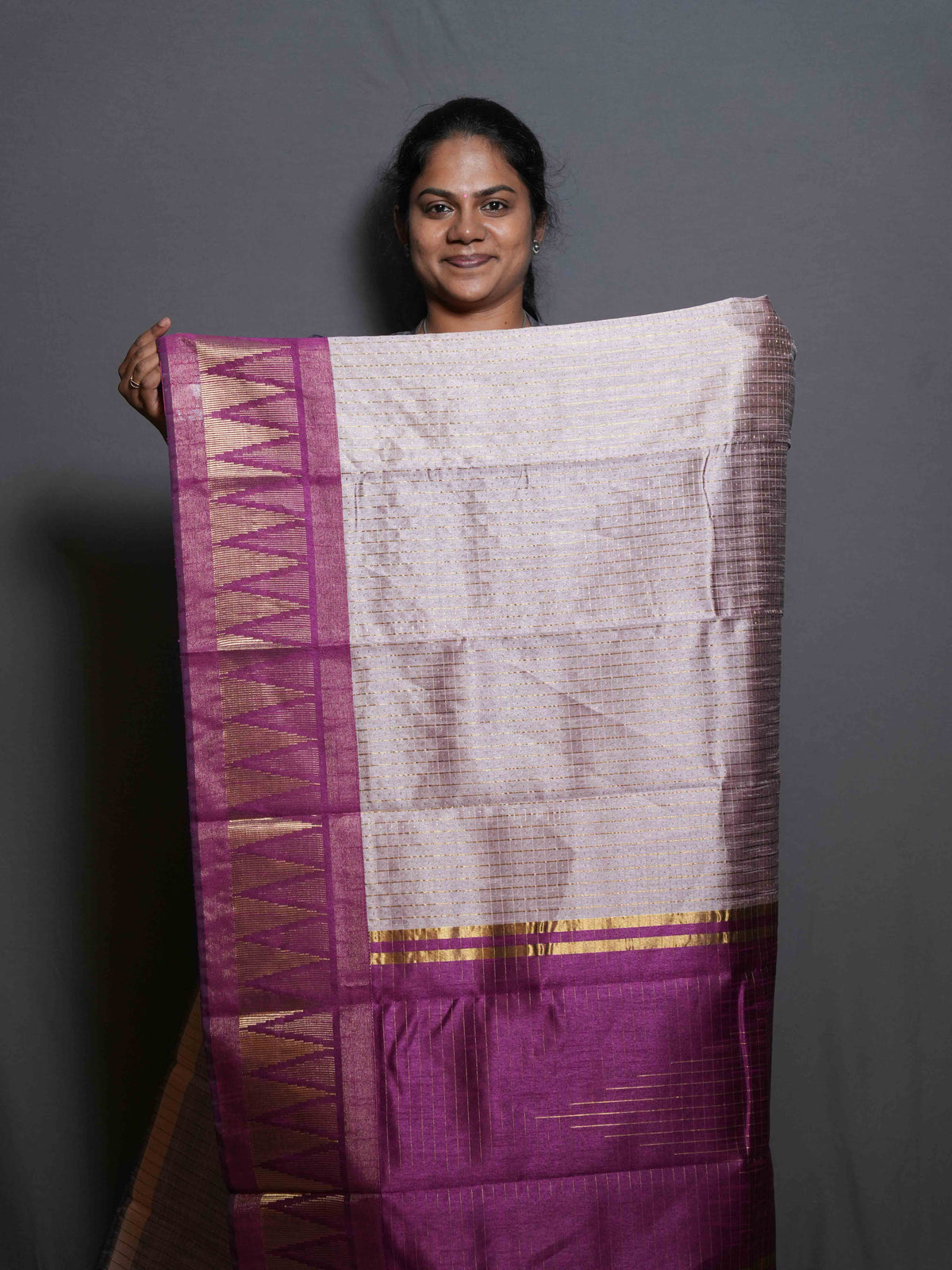 Raw Silk Sarees Heritage Grace / SKU292 – 2
