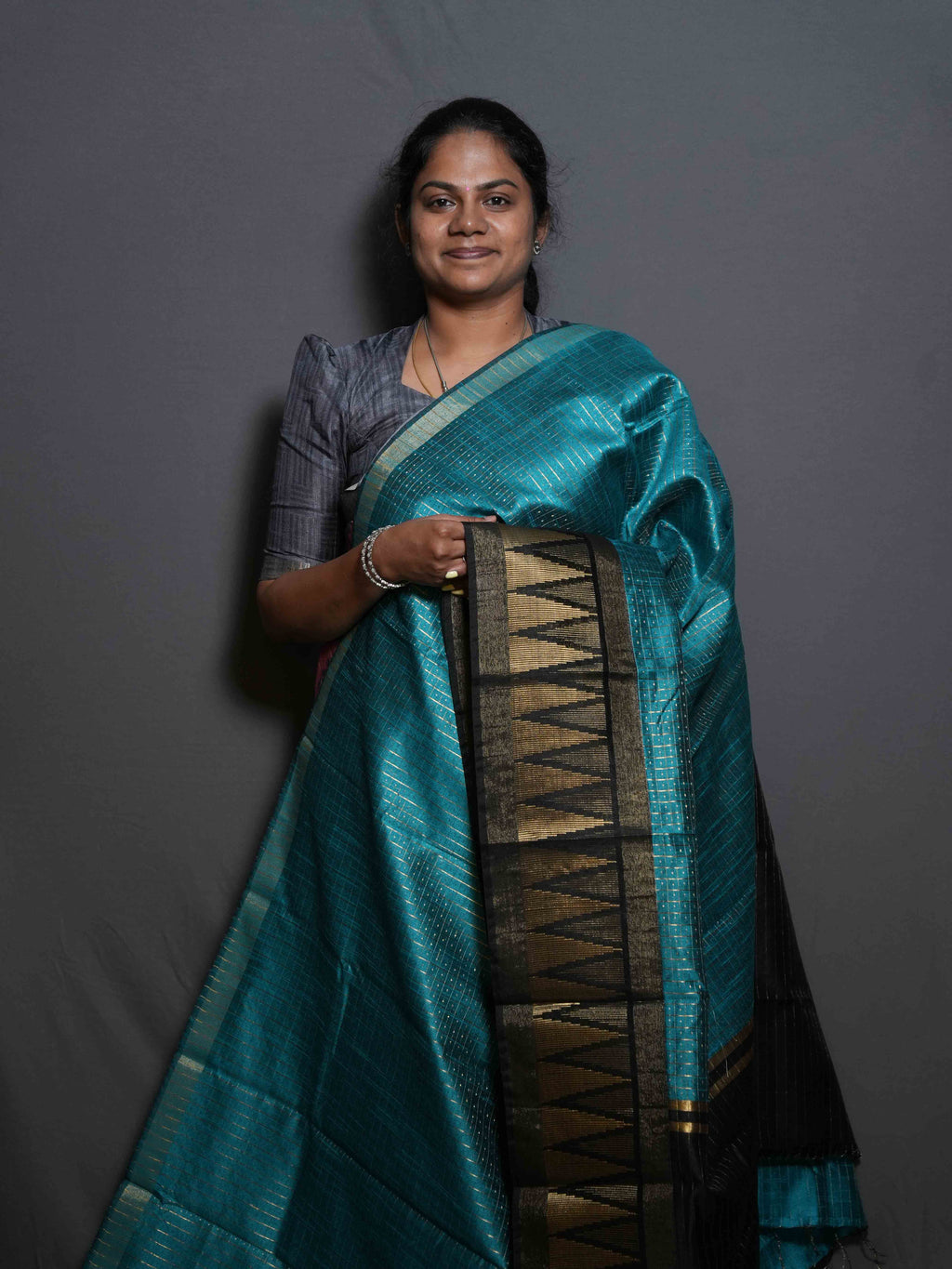 Raw Silk Sarees Timeless Radiance / SKU292 – 6