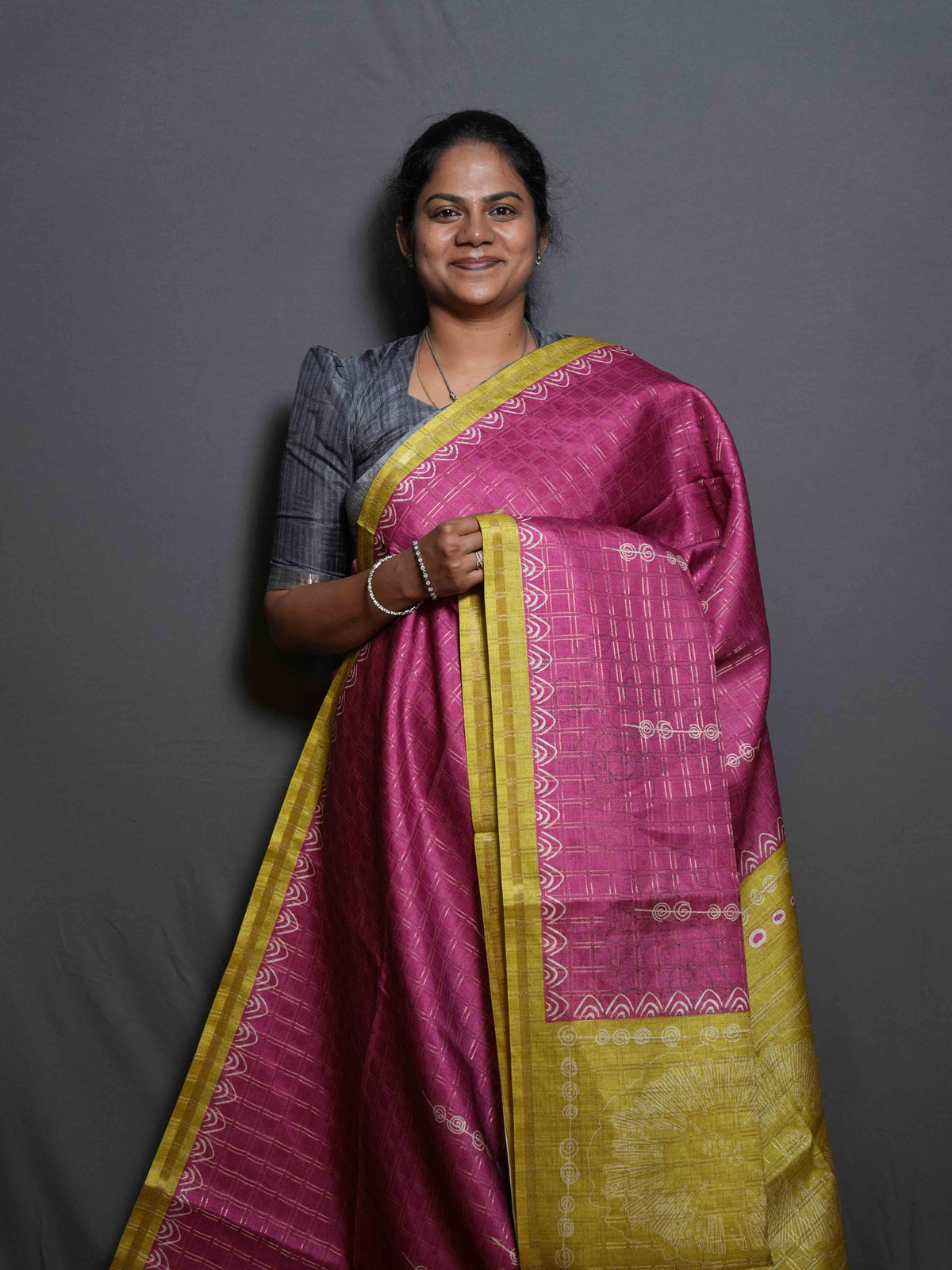 Varnika Chex Sarees Classic Checks / SKU295 – 1