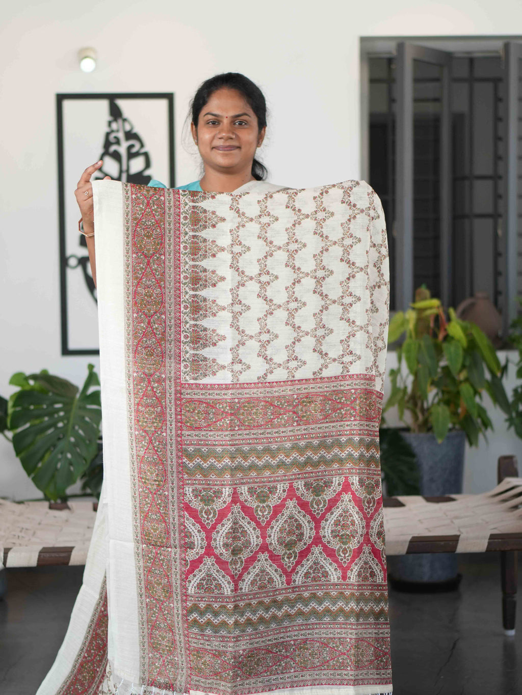 Printed Jute Cotton Sarees Refined Artwork / SKU301 – 6