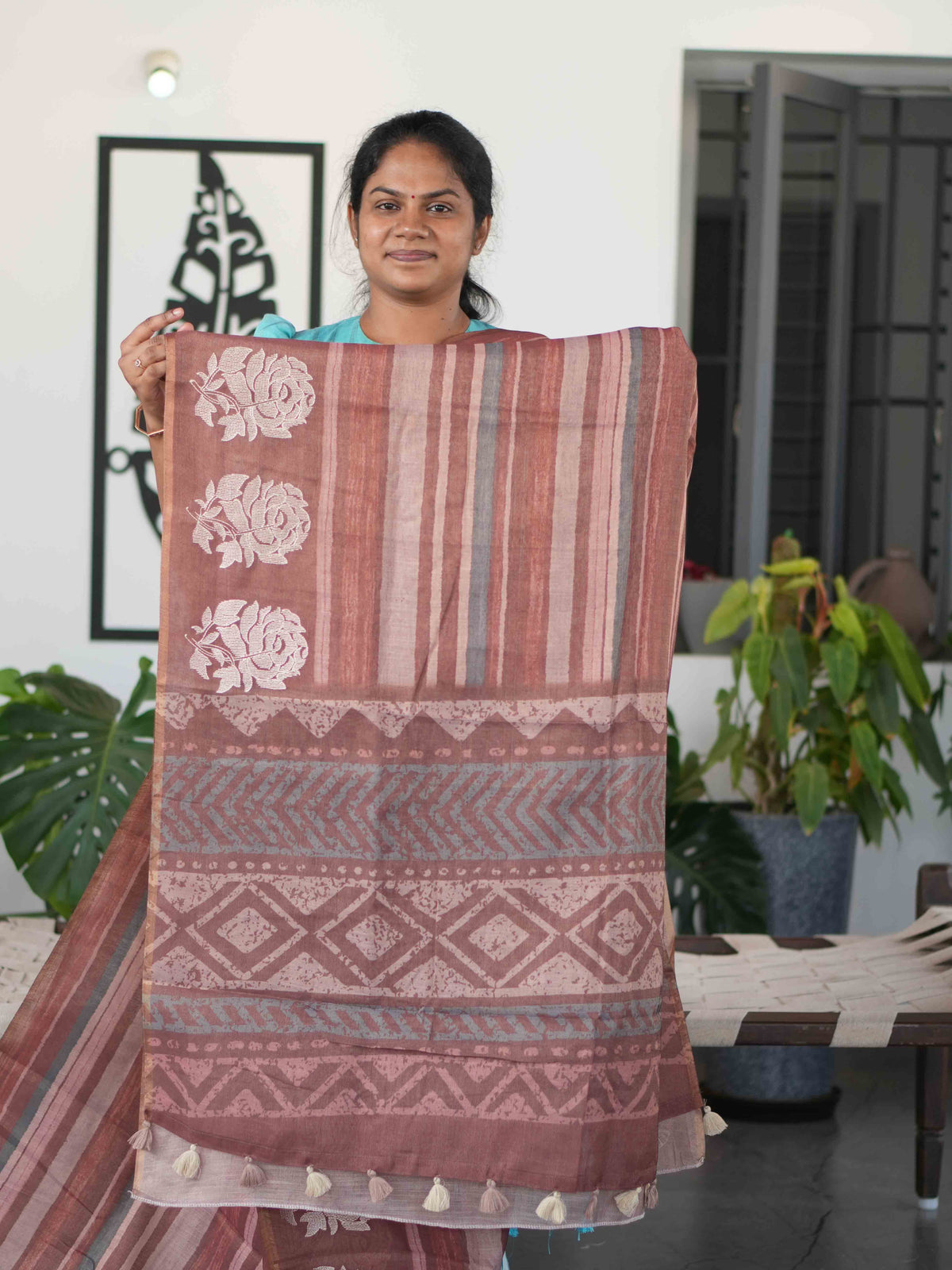 Printed Linen Tissue Sarees Festive Radiance / SKU305 – 005