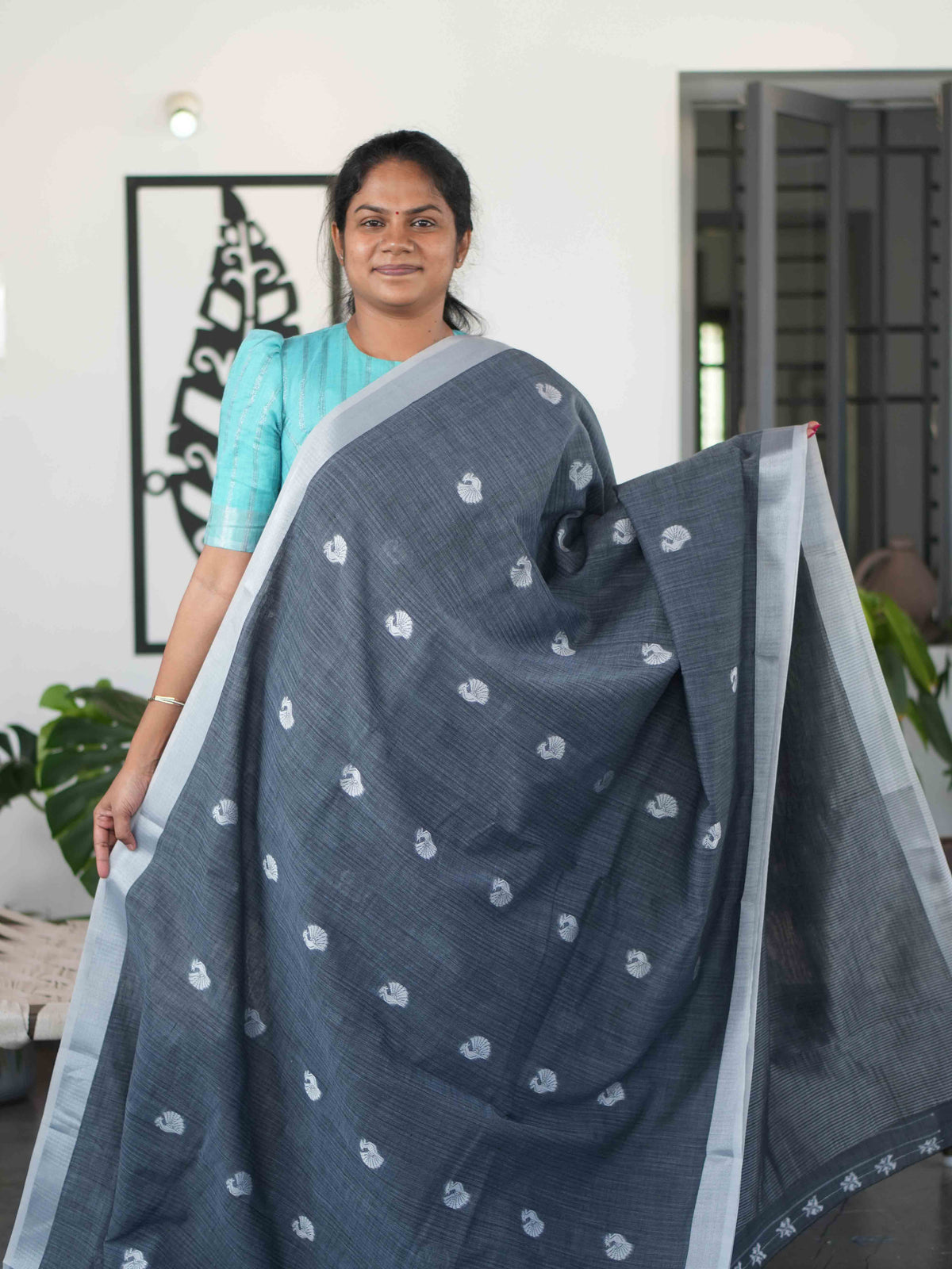 Linen Sarees Classic Weave / SKU304 – 2