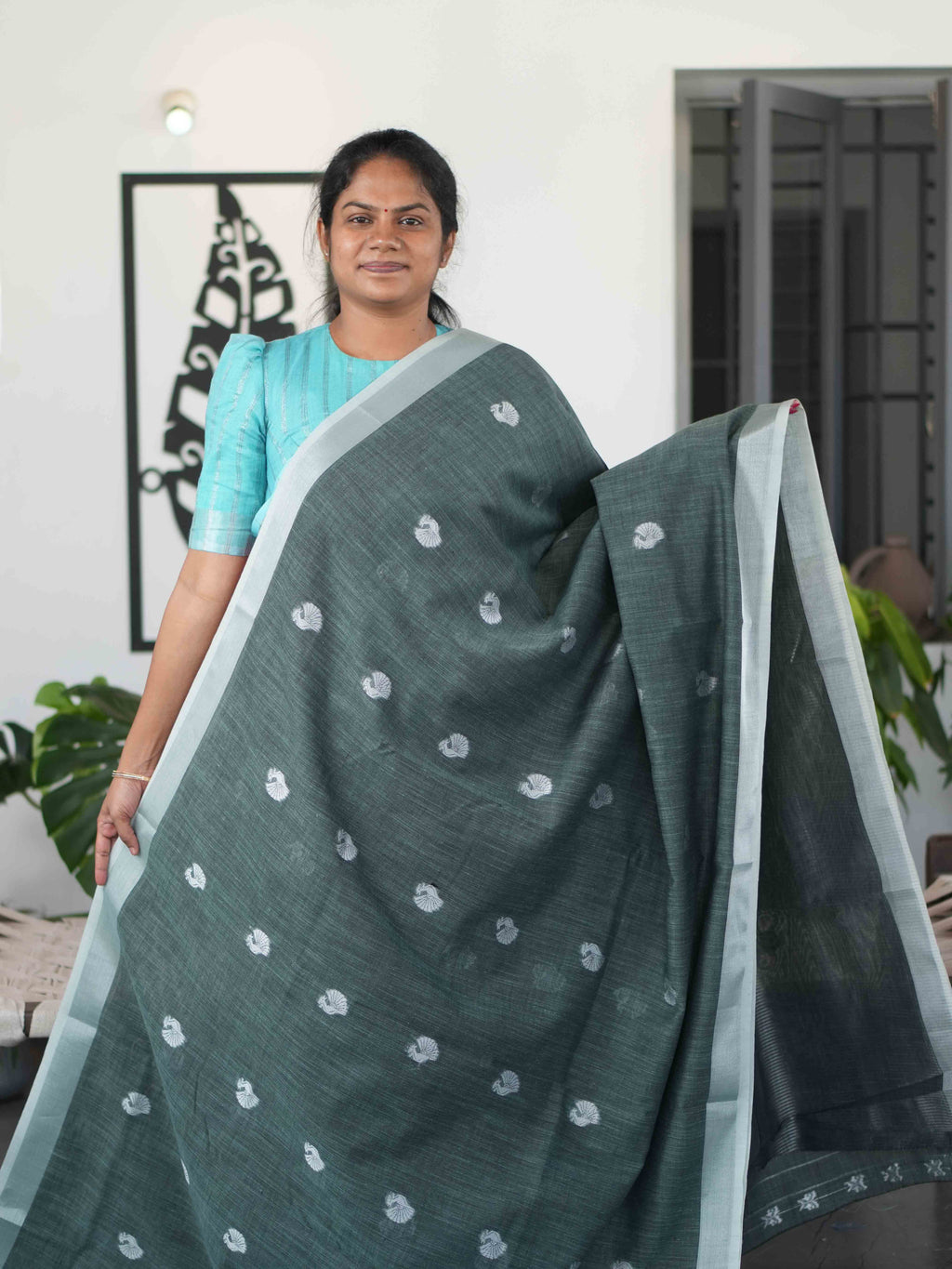 Linen Sarees Timeless Charm / SKU304 – 5
