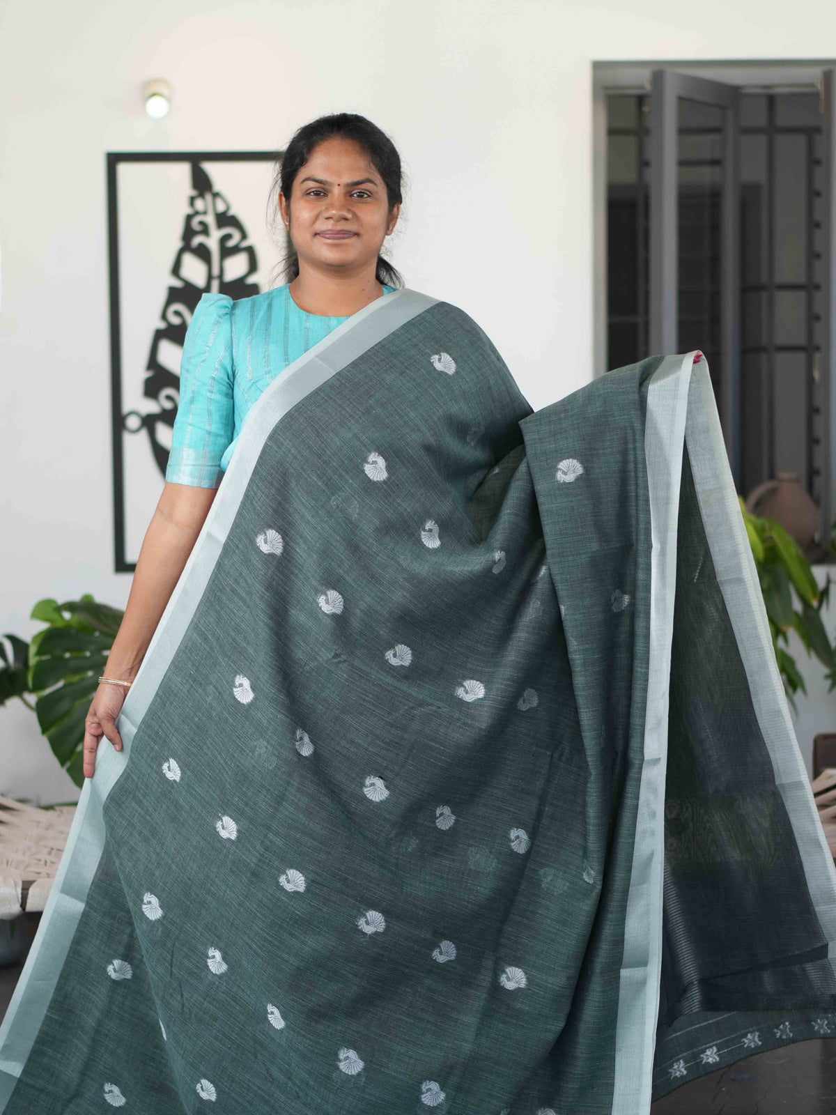 Linen Sarees Timeless Charm / SKU304 – 5