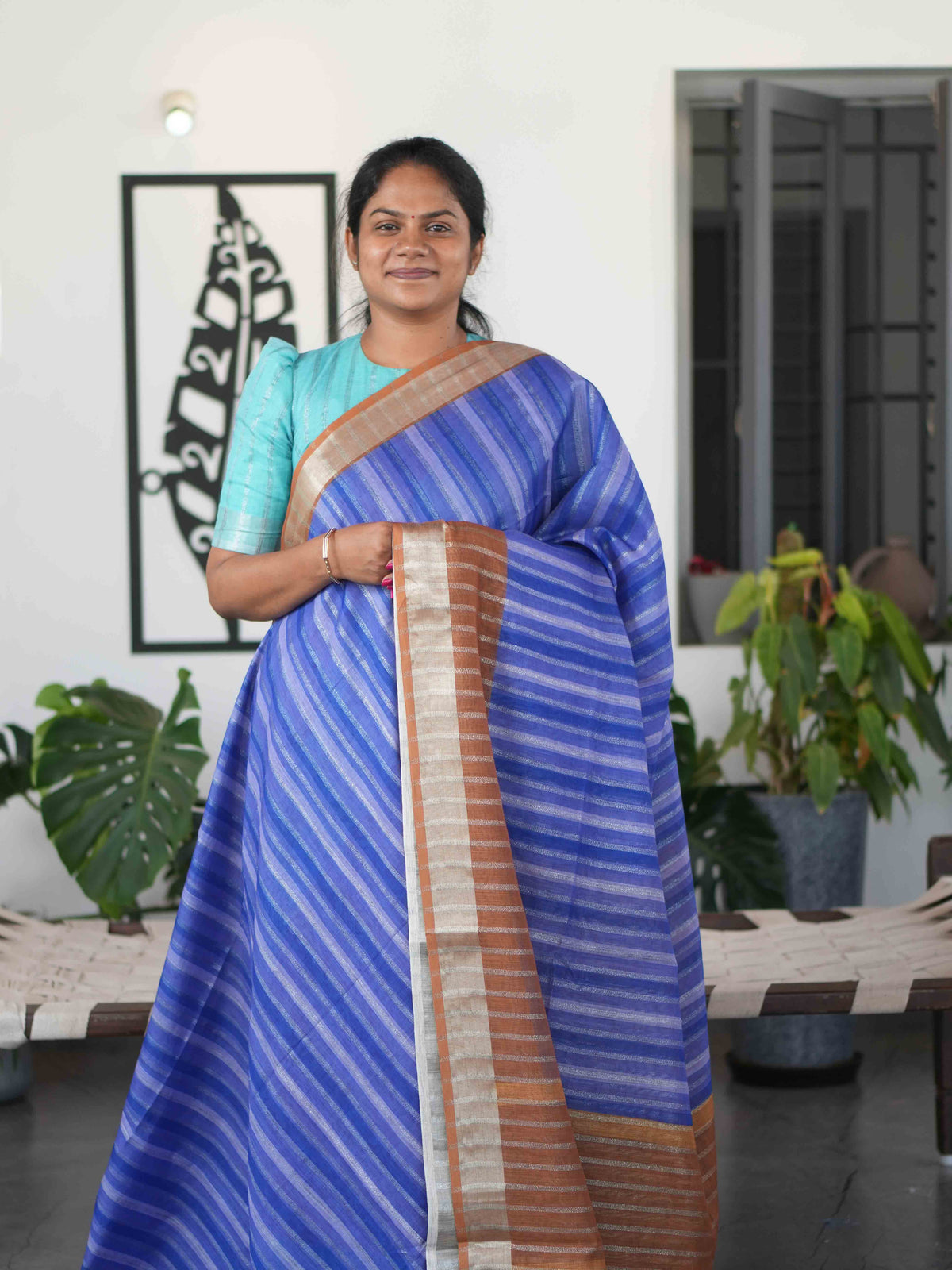 Zari Linen Sarees Elegant Detail / SKU284 – 2