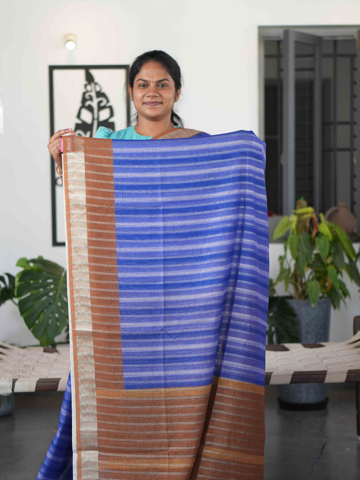 Zari Linen Sarees Elegant Detail / SKU284 – 2