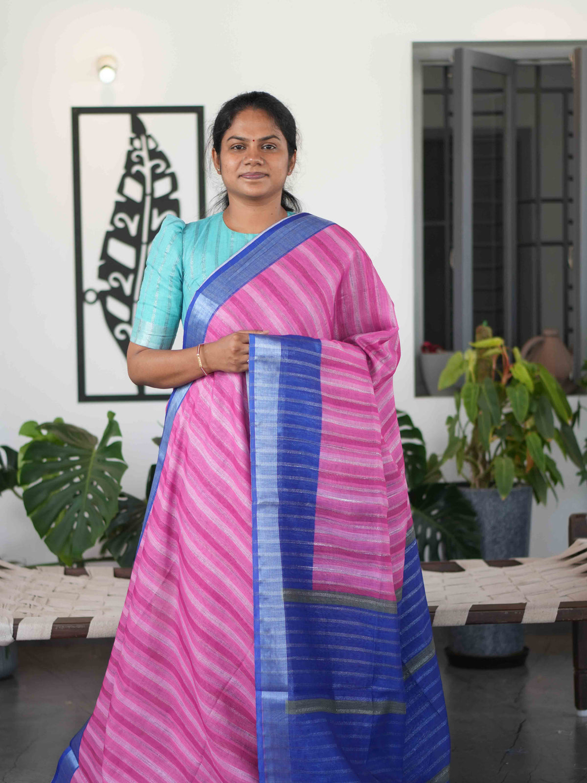 Zari Linen Sarees Graceful Texture / SKU284 – 3