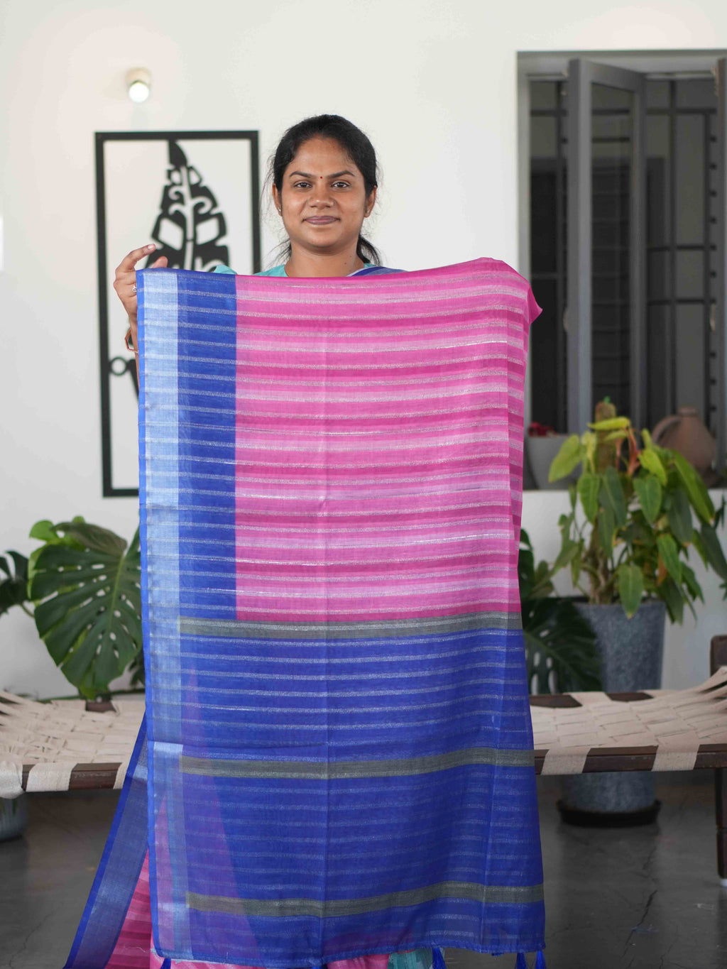 Zari Linen Sarees Graceful Texture / SKU284 – 3