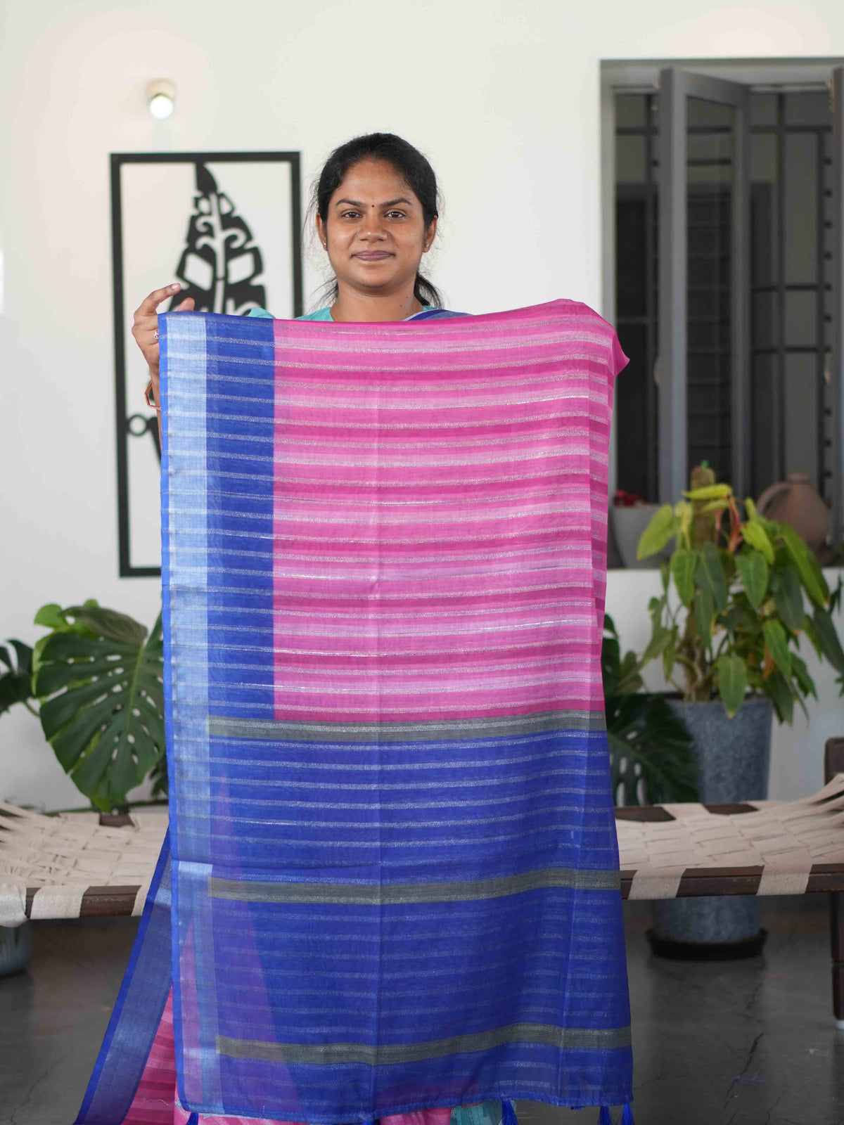 Zari Linen Sarees Graceful Texture / SKU284 – 3