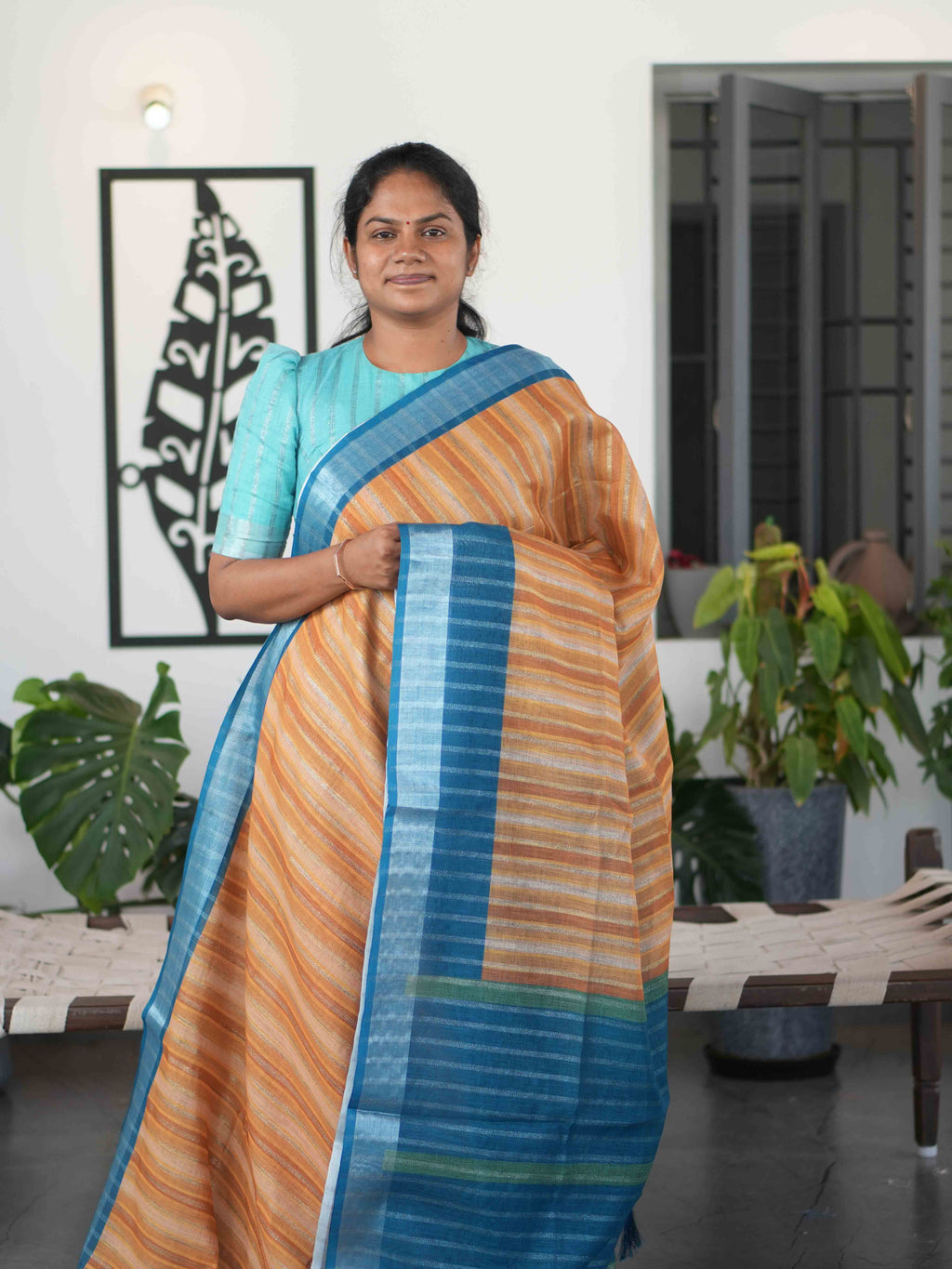 Zari Linen Sarees Refined Elegance / SKU284 – 5