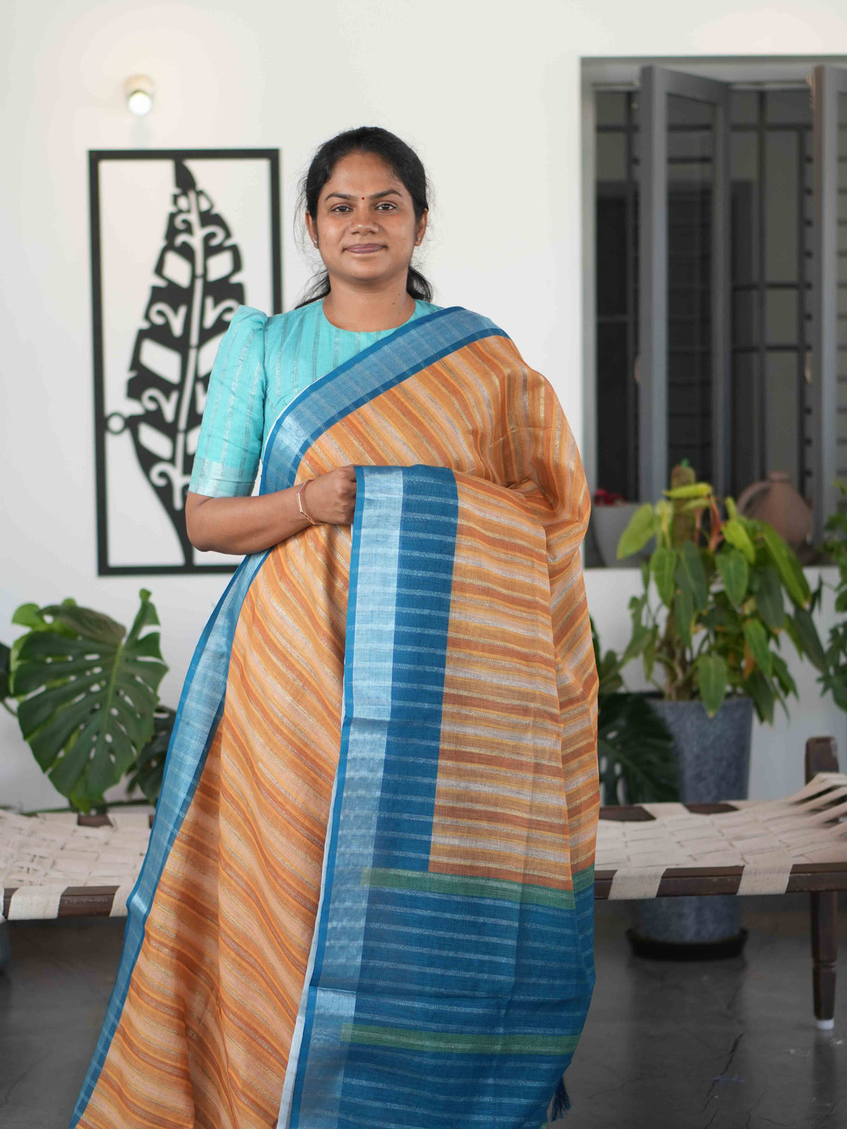 Zari Linen Sarees Refined Elegance / SKU284 – 5