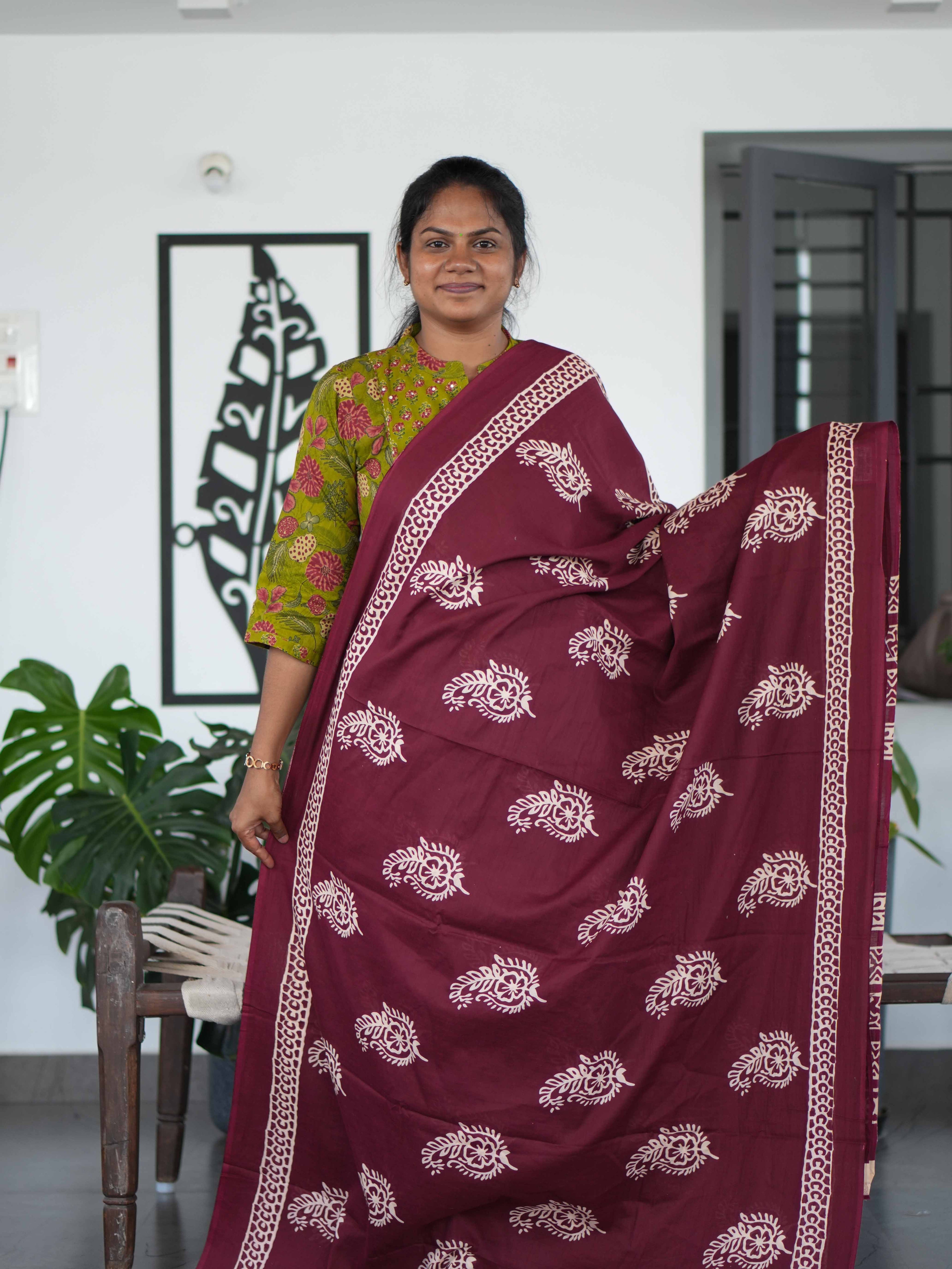 Mul Mul Cotton Sarees Airy Touch / SKU194 – 2