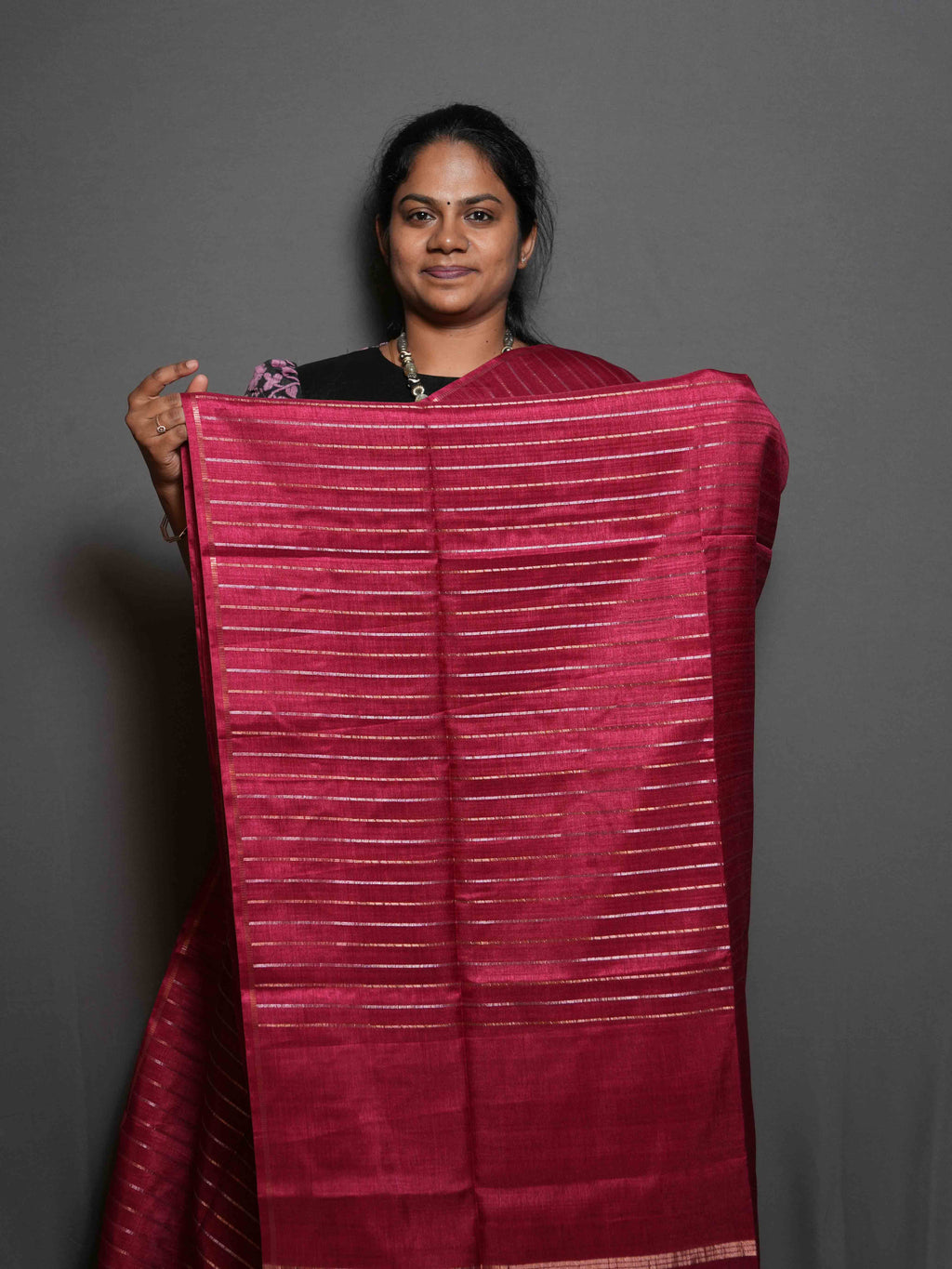 Vaira Oosi Tussar Sarees Royal Heritage / SKU299 – 1