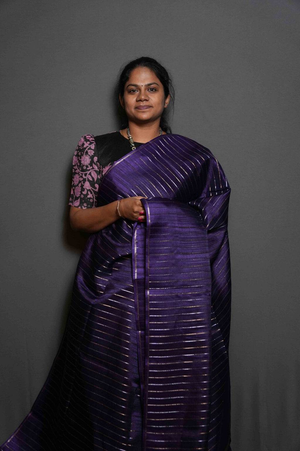 Vaira Oosi Tussar Sarees Regal Charm / SKU299 – 2