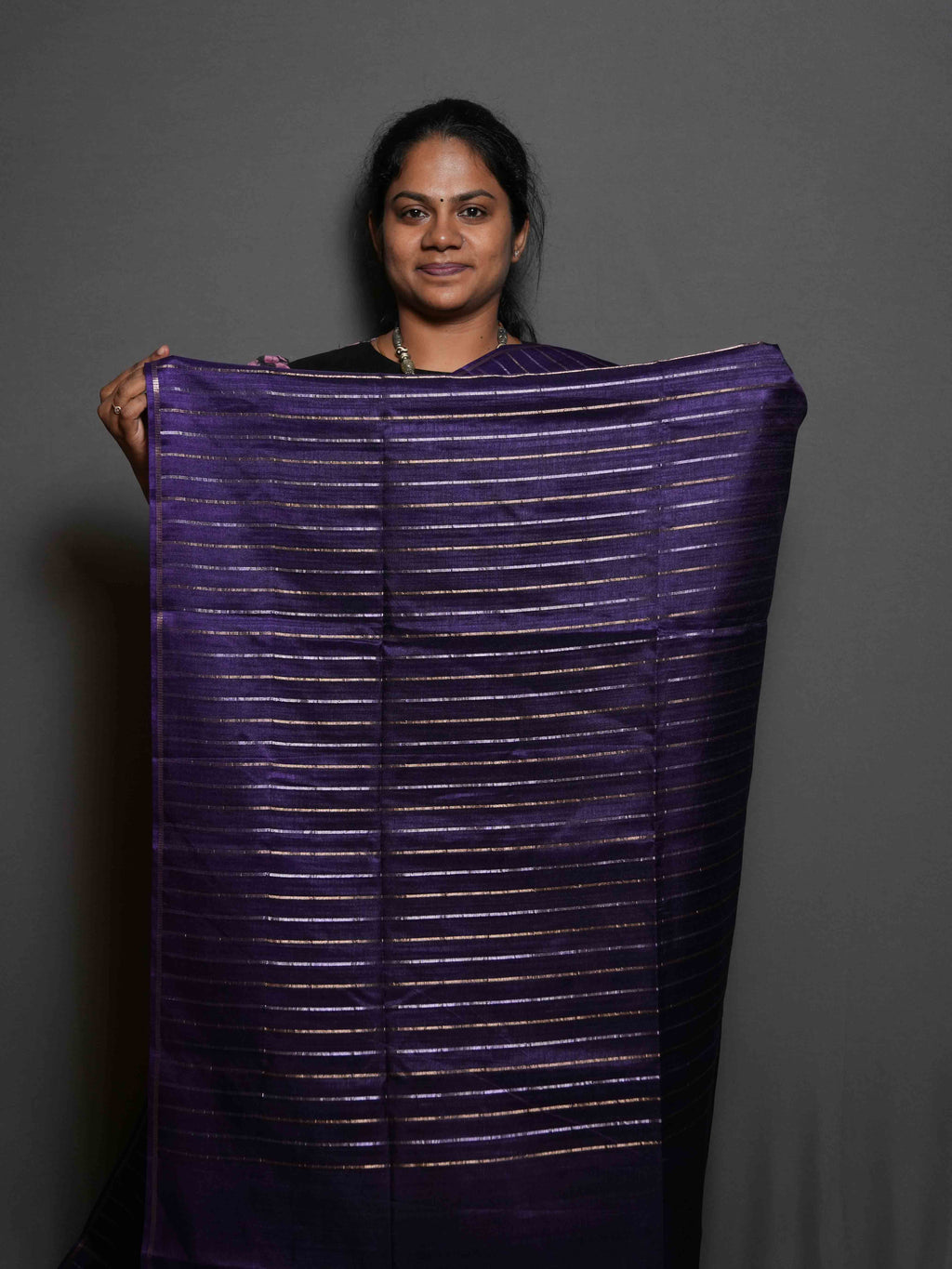 Vaira Oosi Tussar Sarees Regal Charm / SKU299 – 2