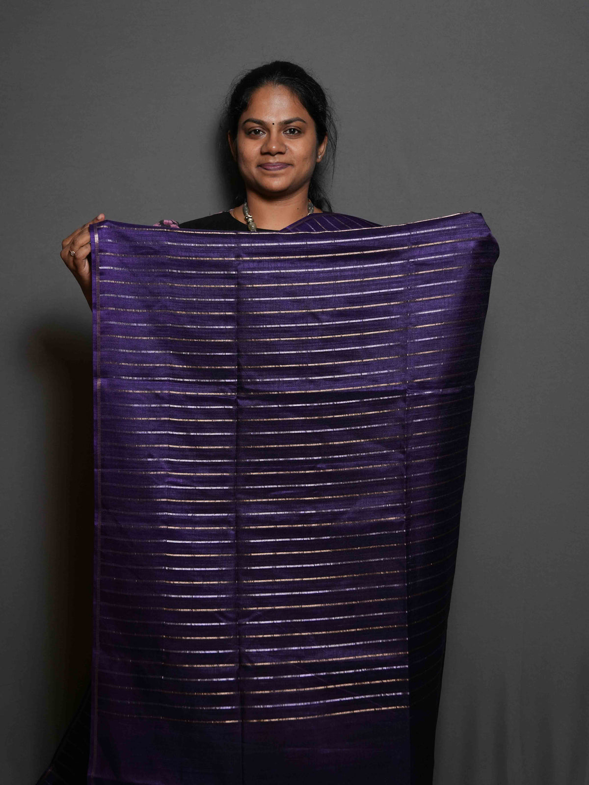 Vaira Oosi Tussar Sarees Regal Charm / SKU299 – 2