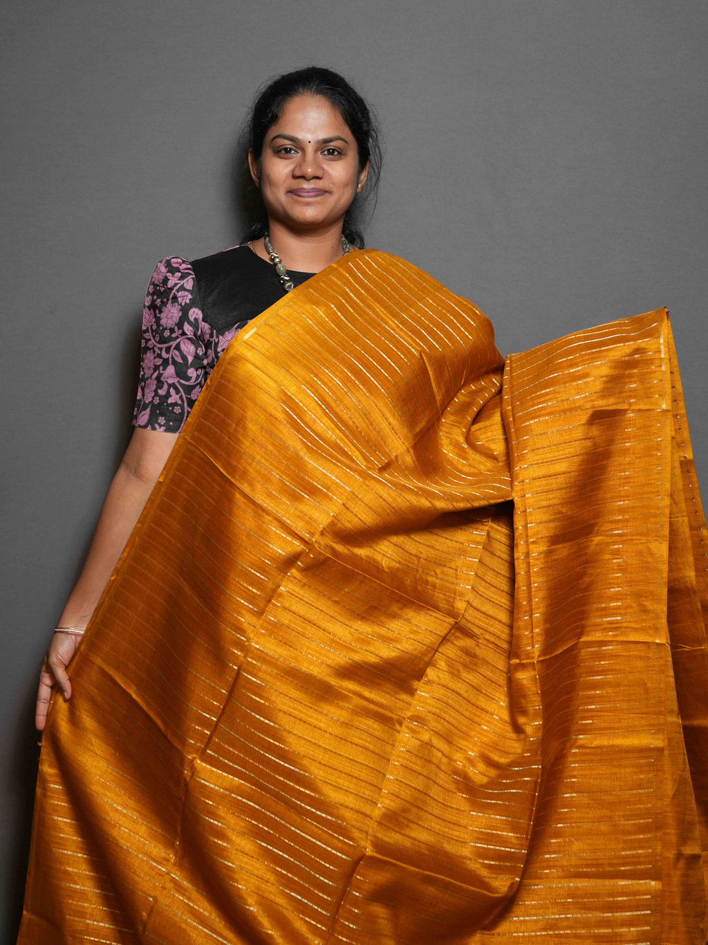 Vaira Oosi Tussar Sarees Festive Radiance / SKU299 – 4