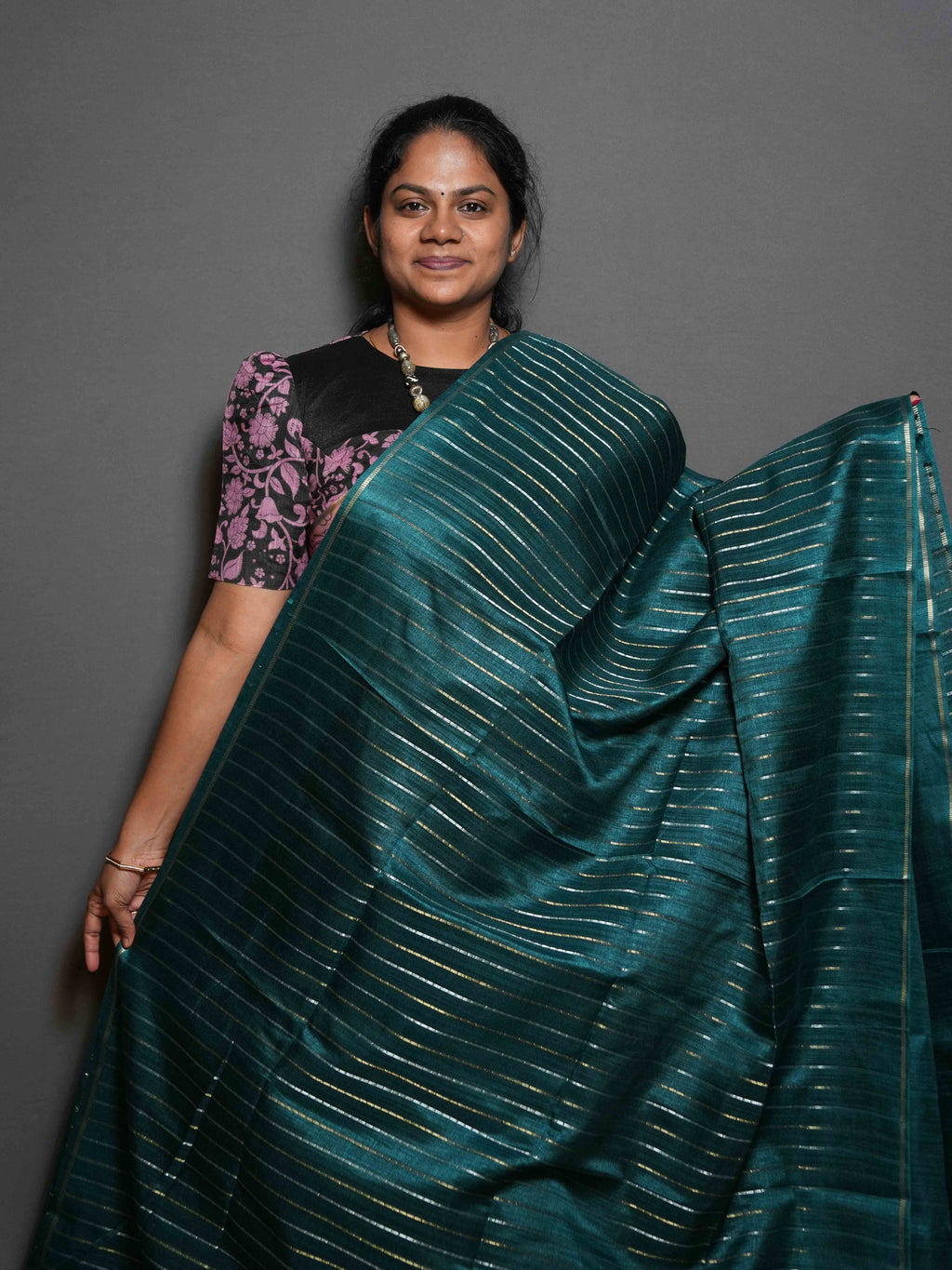 Vaira Oosi Tussar Sarees Majestic Weave / SKU299 – 5