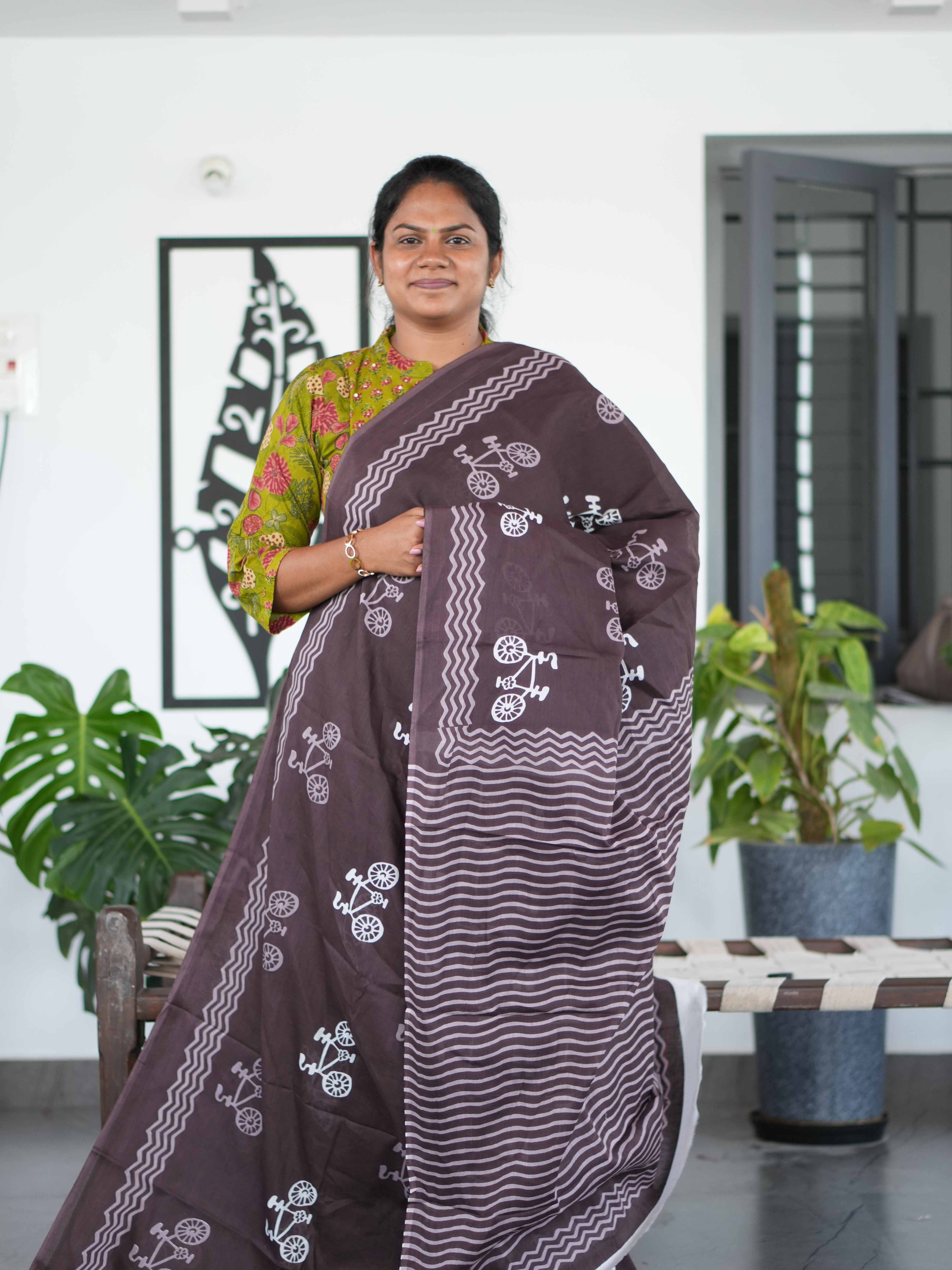 Mul Mul Cotton Sarees Timeless Charm / SKU194 – 12