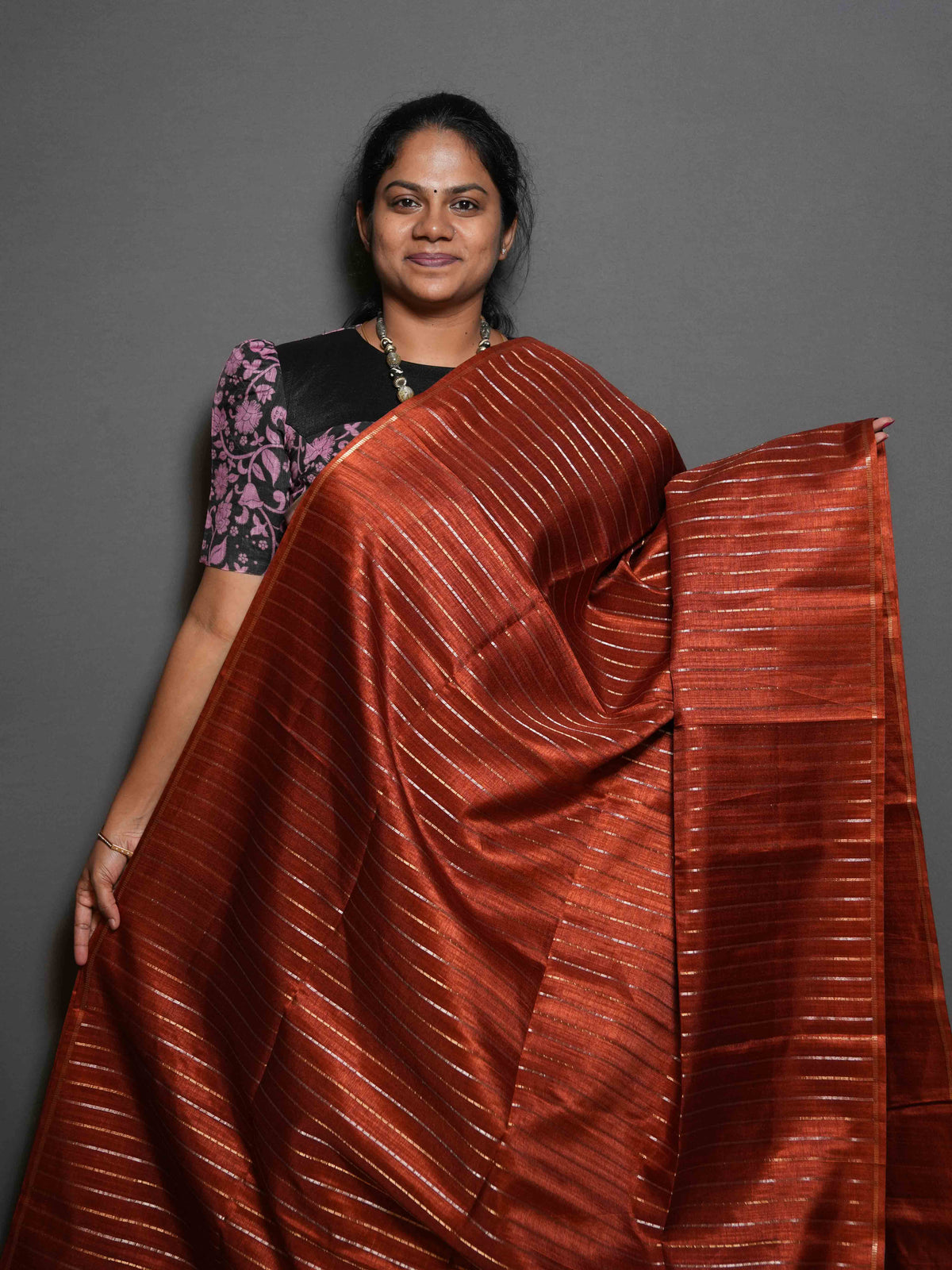 Vaira Oosi Tussar Sarees Timeless Splendor / SKU299 – 6