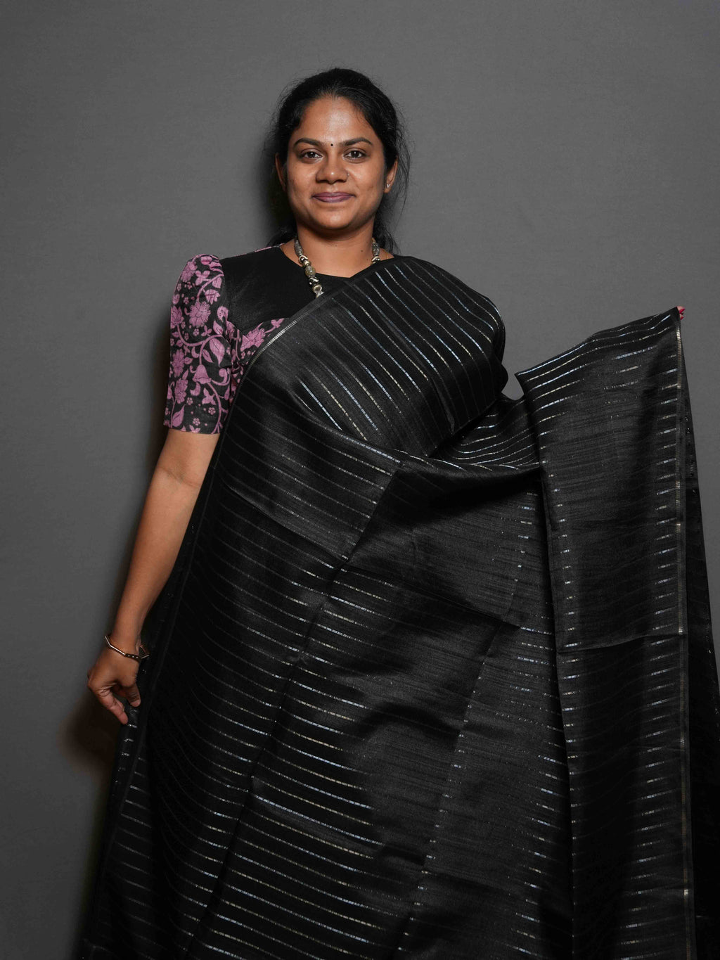 Vaira Oosi Tussar Sarees Signature Grandeur / SKU299 – 8