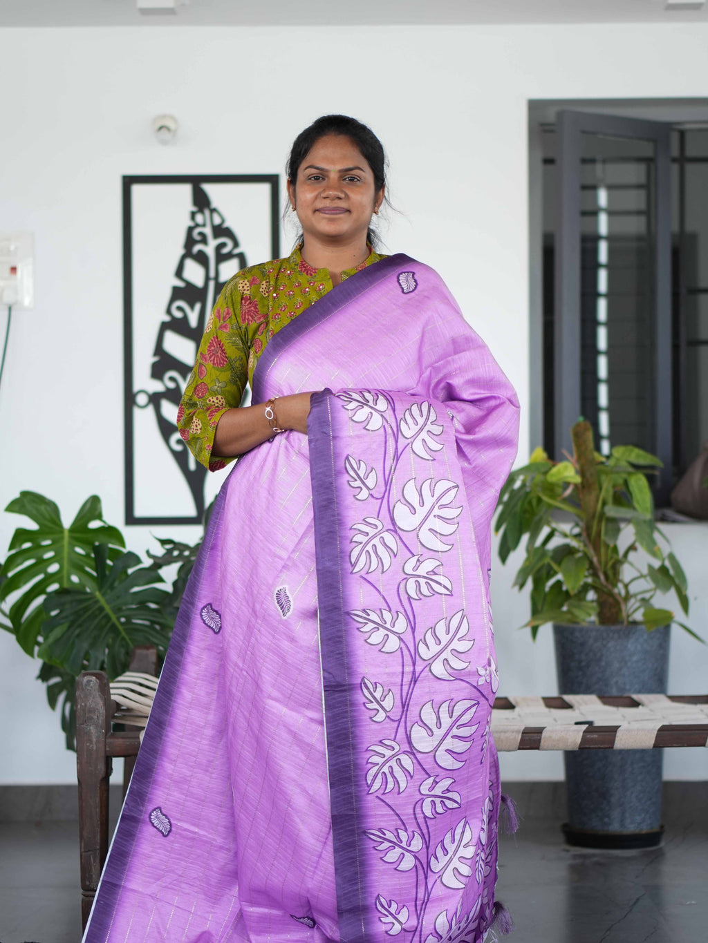 Art Tussar Sarees Elegant Canvas / SKU196 – 2