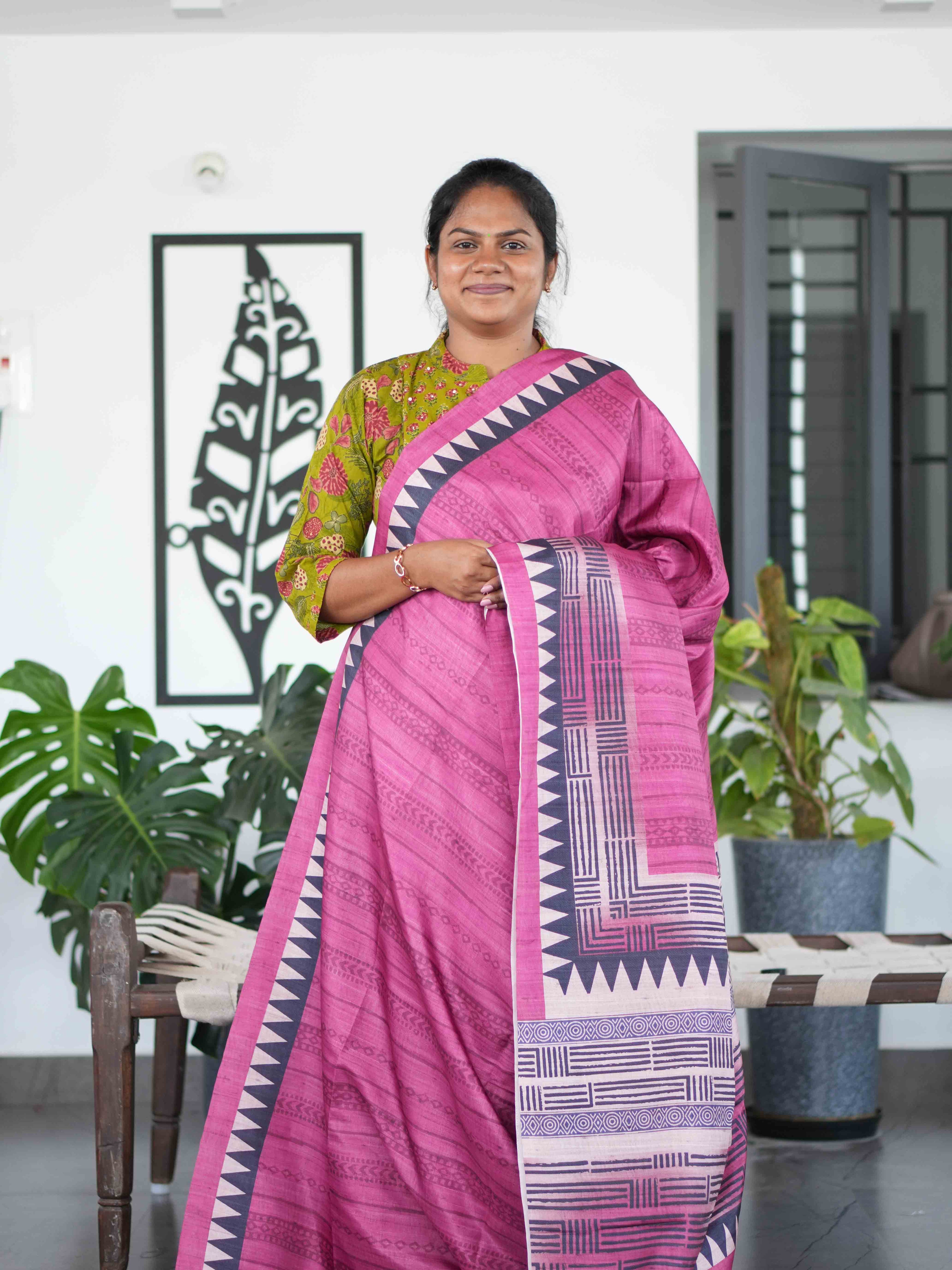 Printed Tussar Sarees Artistic Bloom / SKU217 – 1