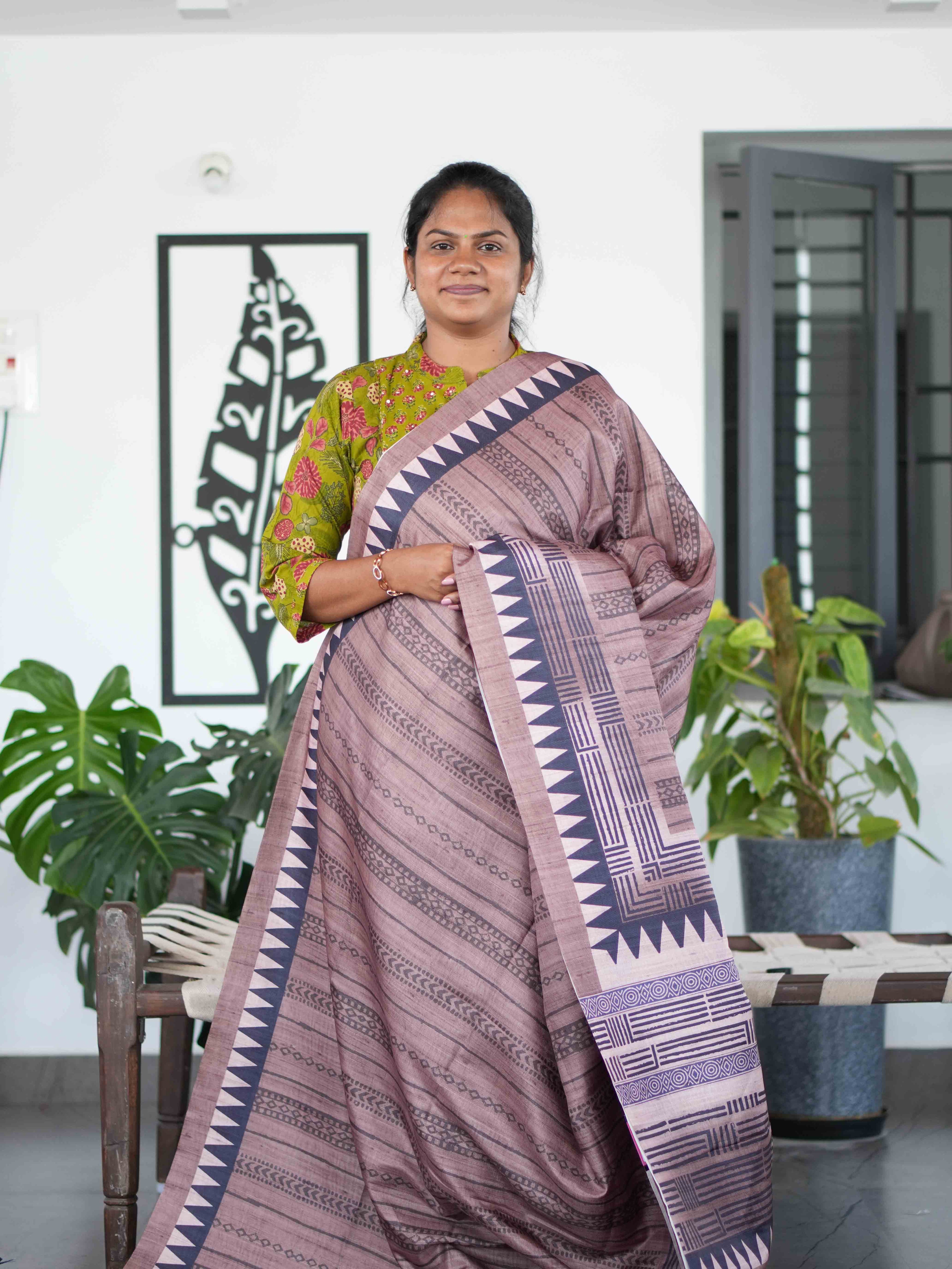 Printed Tussar Sarees Elegant Motifs / SKU217 – 2