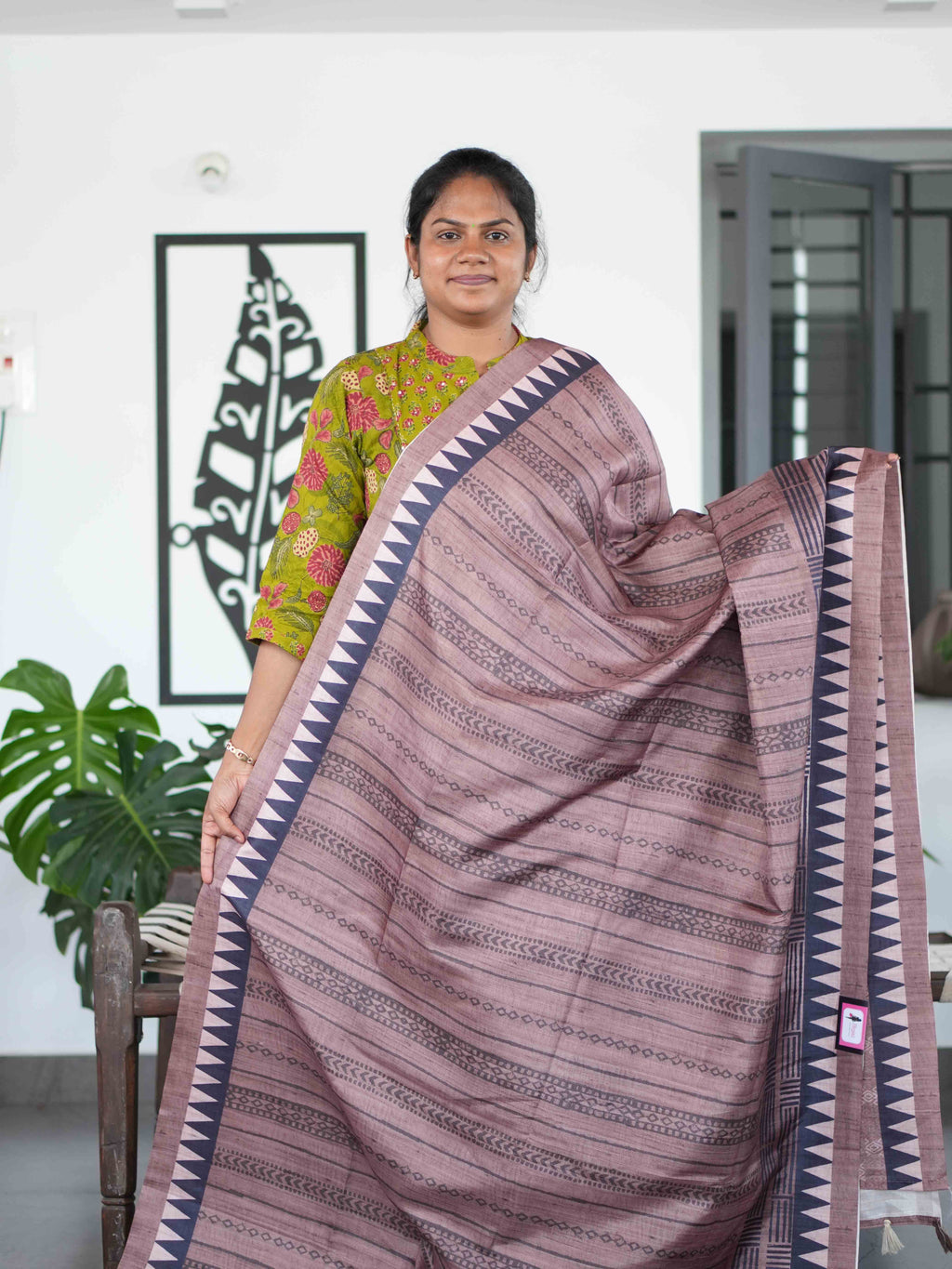Printed Tussar Sarees Elegant Motifs / SKU217 – 2