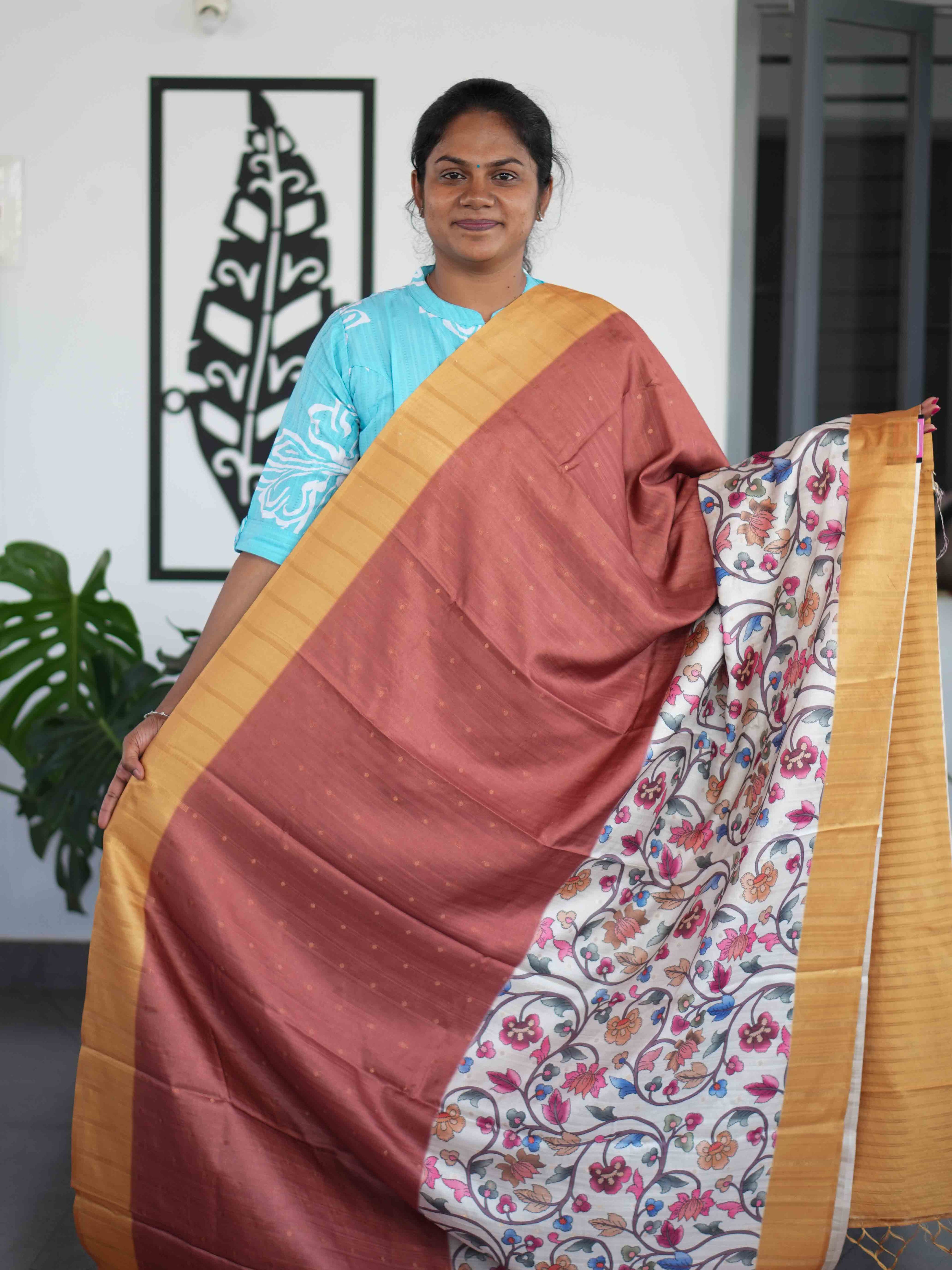 Printed Tussar Sarees Artistic Grace / SKU204 – 6