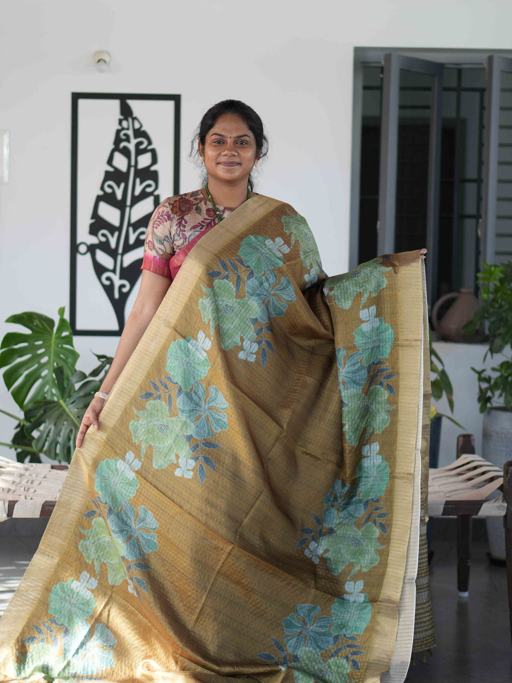 Printed Tussar Sarees Elegant Canvas / SKU232 – 4
