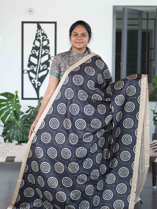 Art Printed Silk Sarees Vibrant Expression / SKU219 – 9