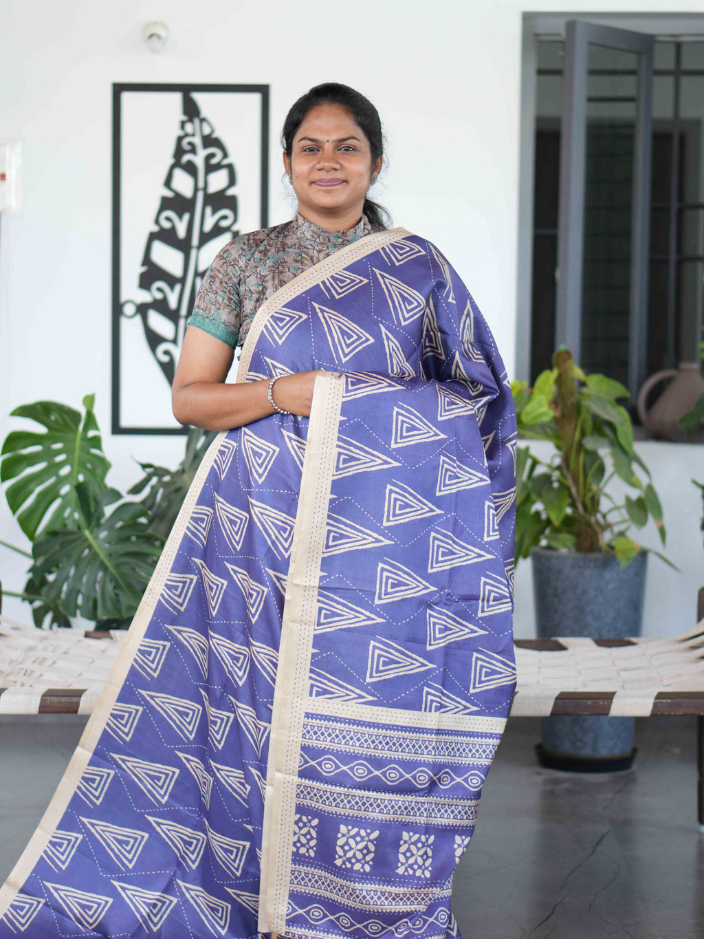 Art Printed Silk Sarees Floral Harmony / SKU219 – 3