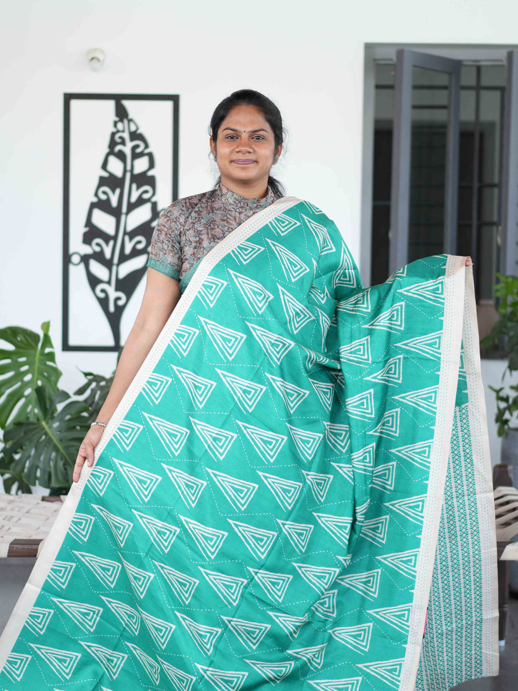 Art Printed Silk Sarees Modern Muse / SKU219 – 4