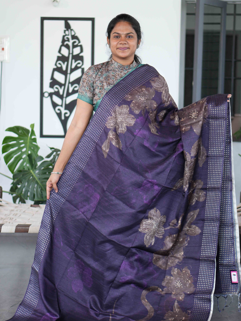 Semi Tussar Sarees Elegant Essence / SKU233 – 1
