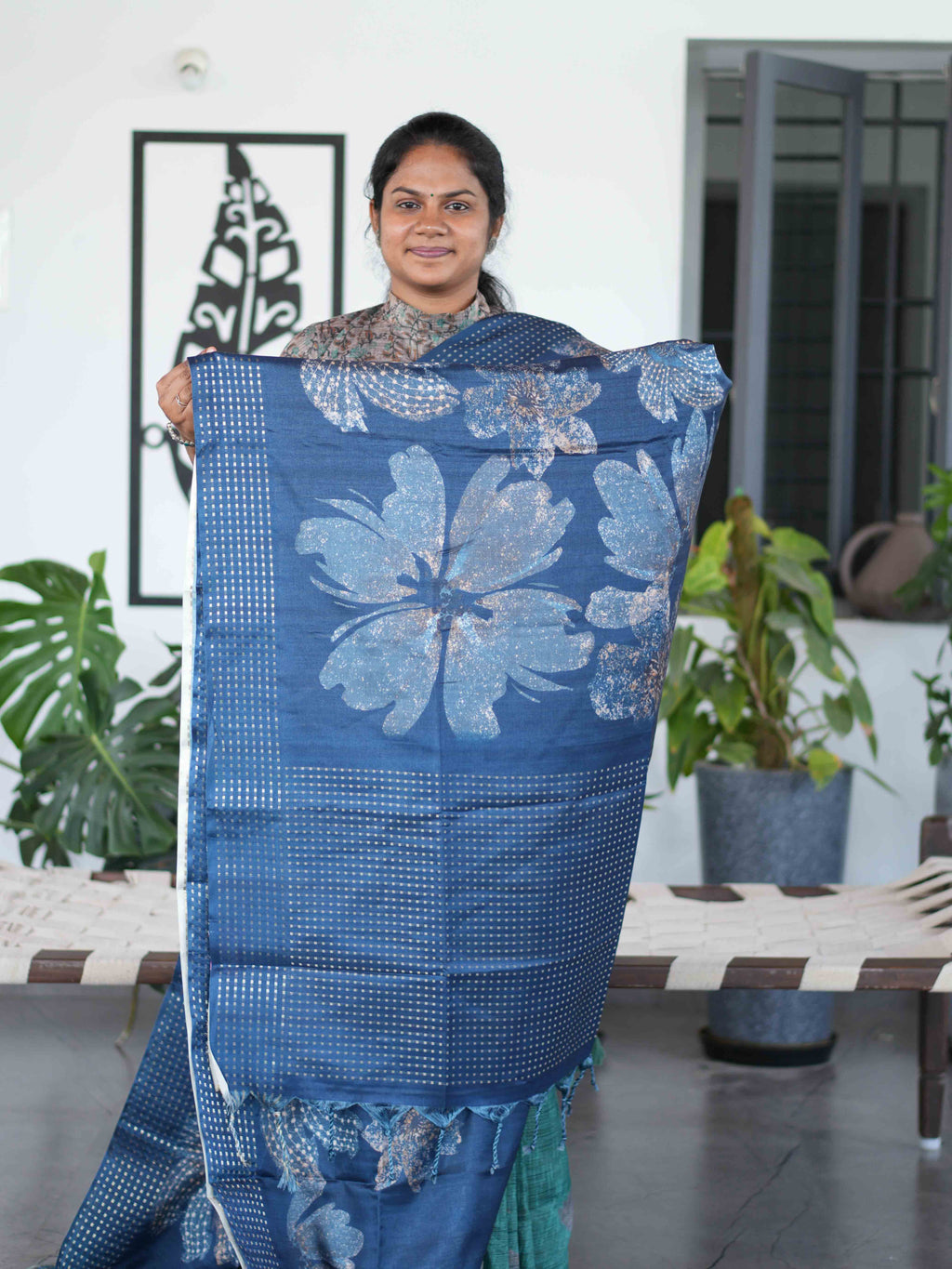 Semi Tussar Sarees Classic Grace / SKU233 – 2