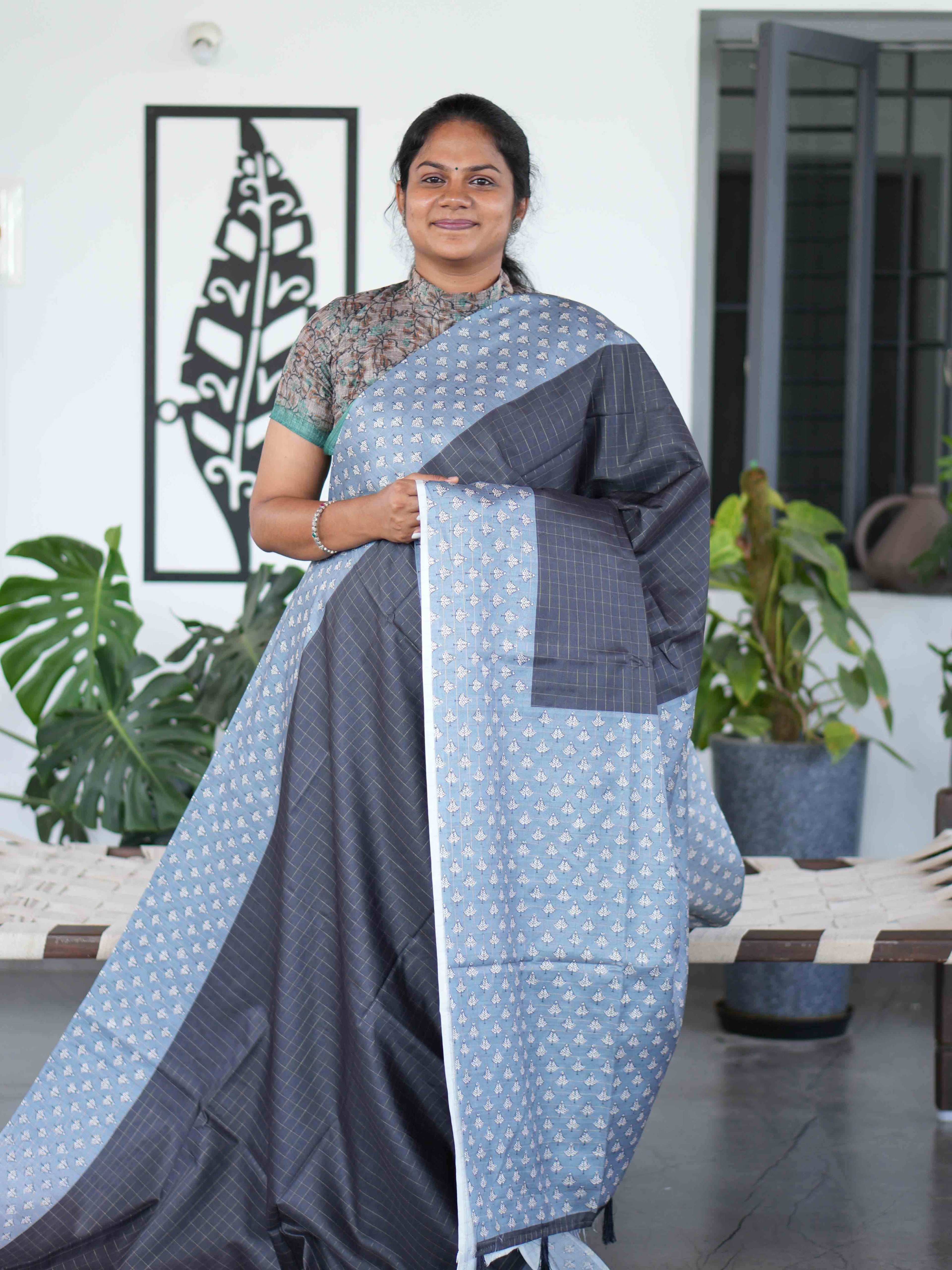 Check Semi Tussar Sarees / SKU223-2