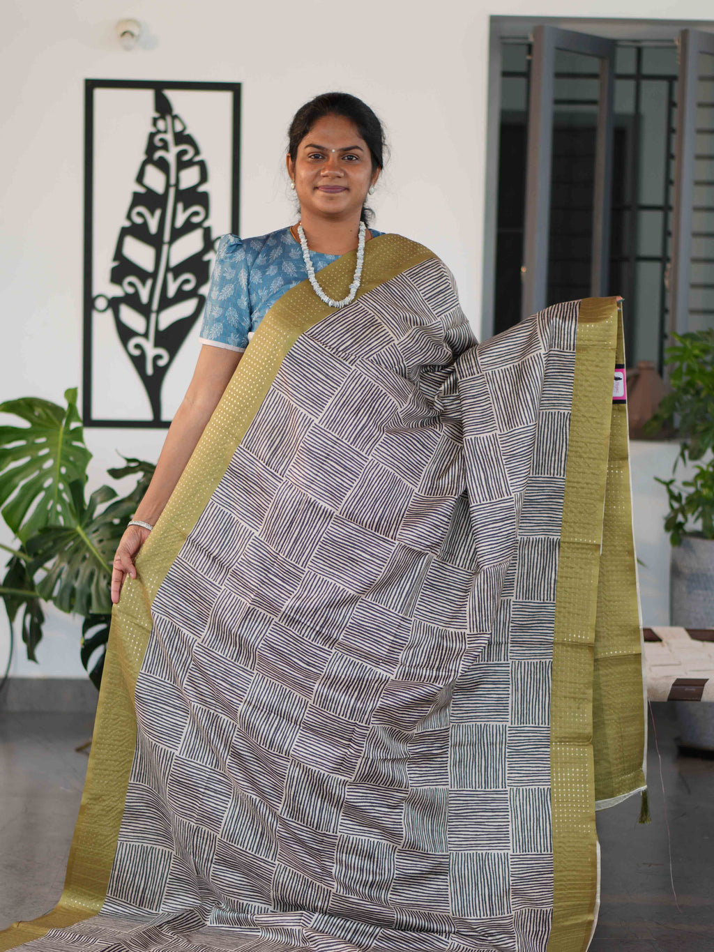 Muga Tussar Sarees Elegant Heritage / SKU245 – 4