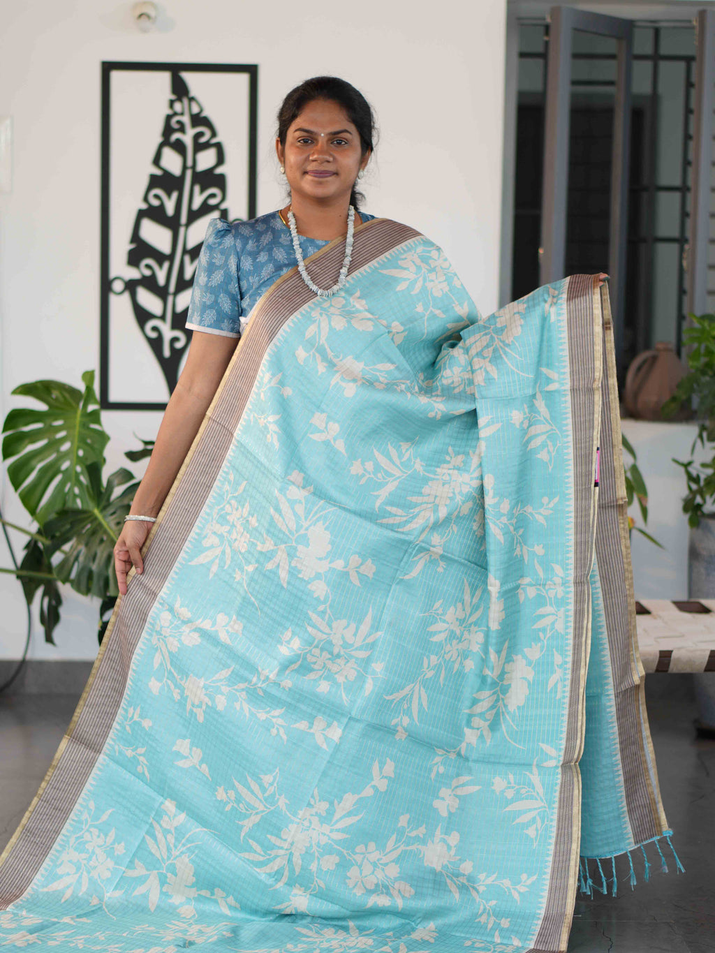 Printed Dola Tussar Sarees Artistic Bloom / SKU240 – 2